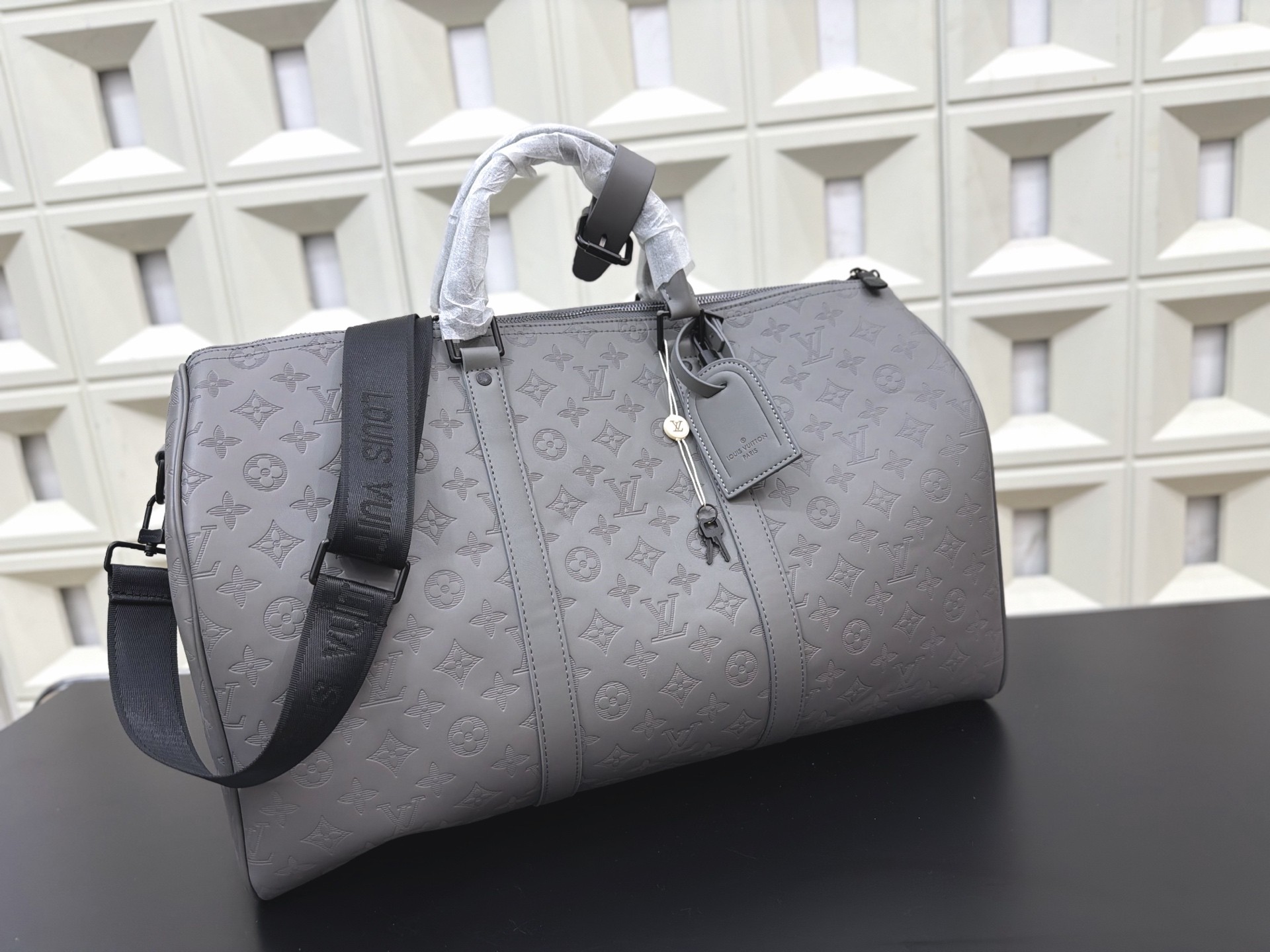 Louis Vuitton  Keepall Bandoulière 50 Monogram Shadow