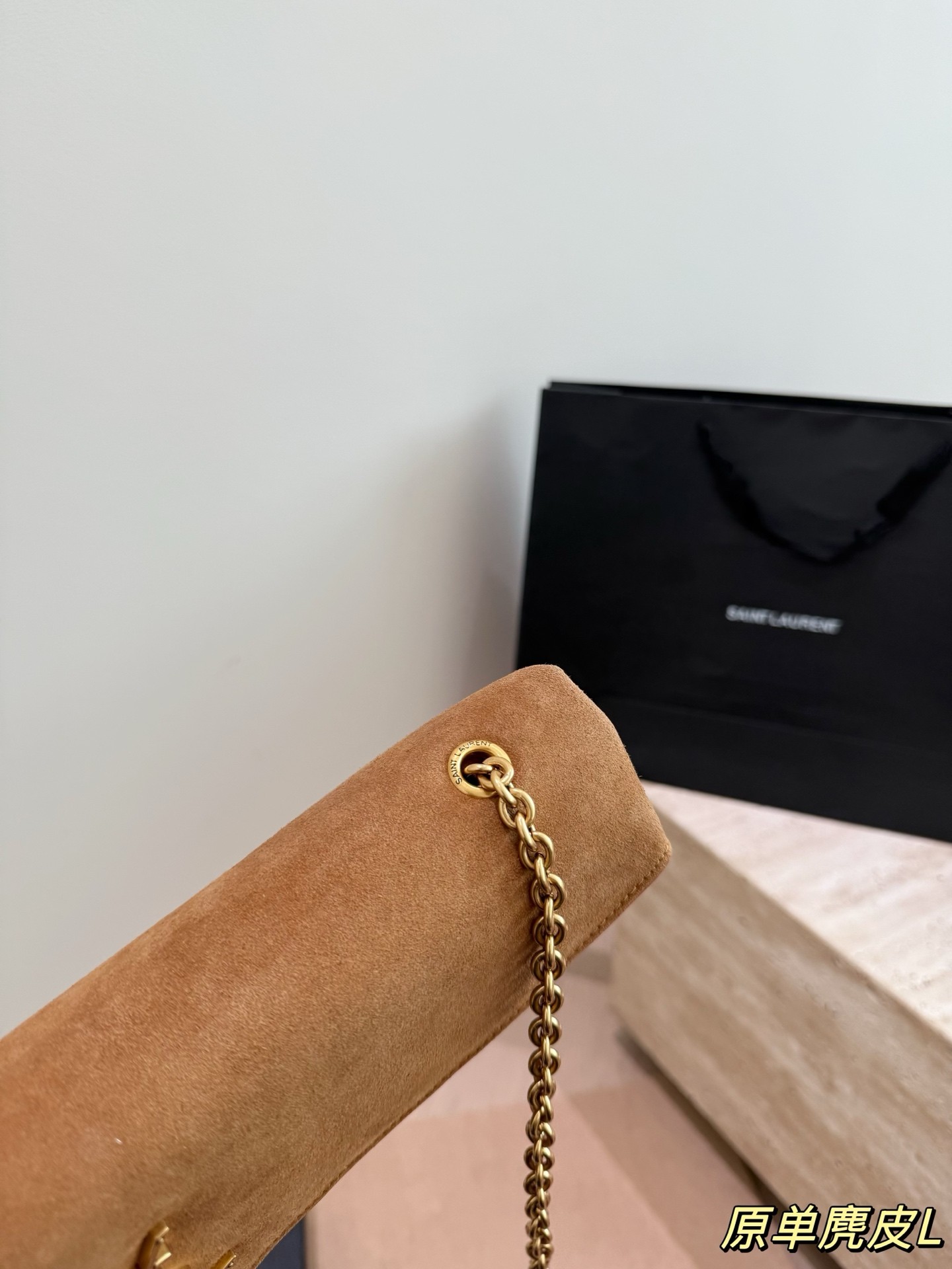 (Saint Laurent) Le Cassandre Large Suede Chain Clutch