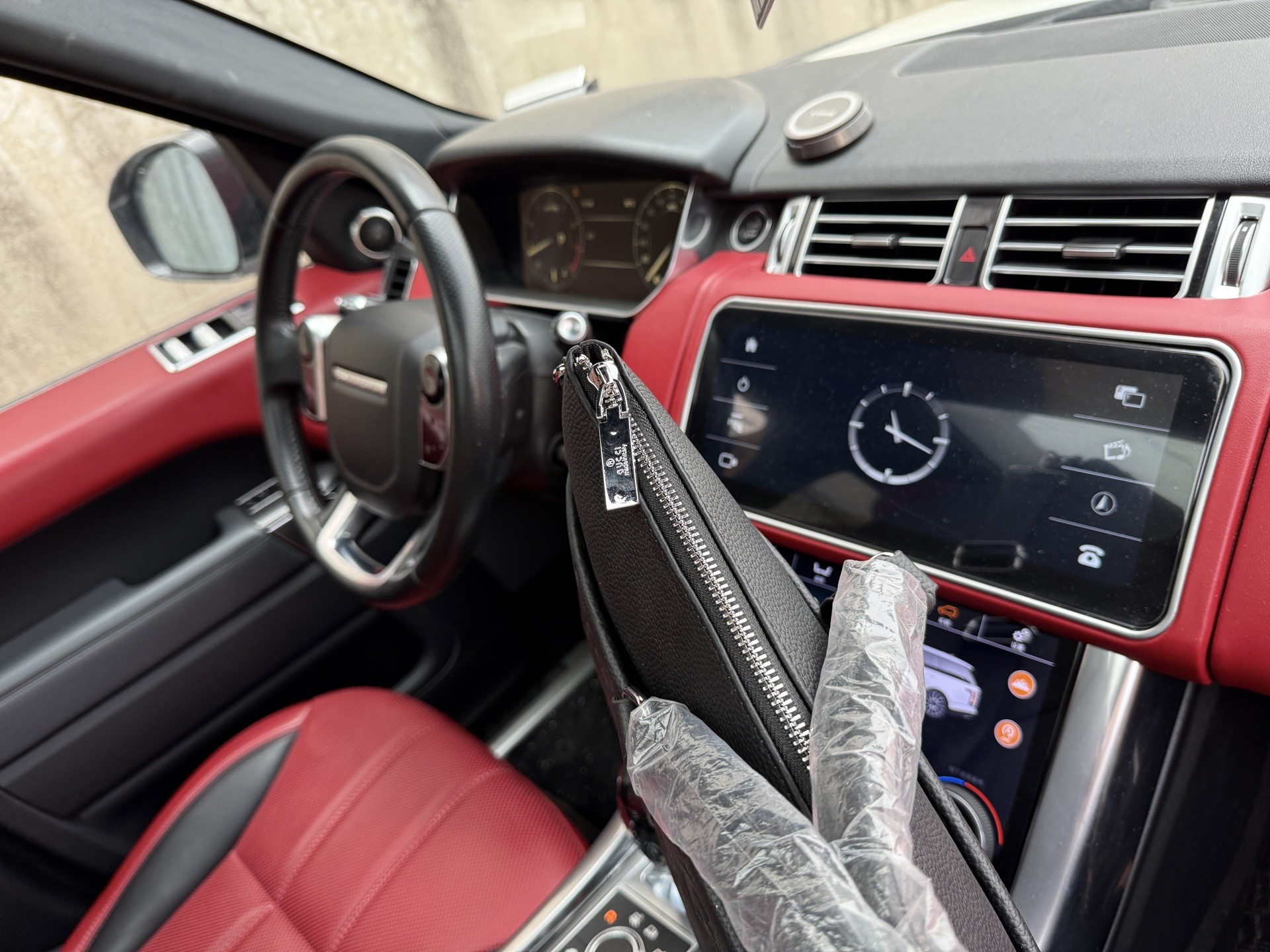 (Gucci) GG Embossed Briefcase