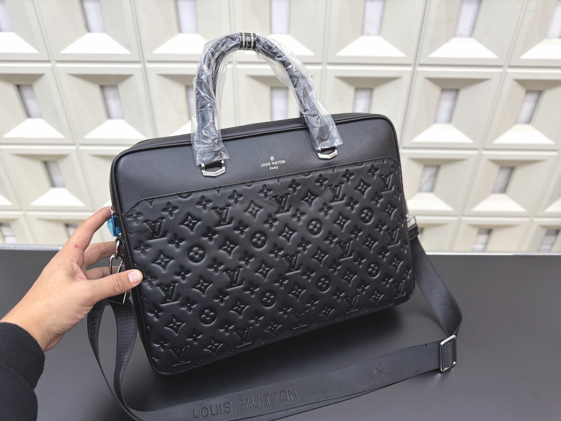 （Louis Vuitton）Sac Plat Horizontal Zippé