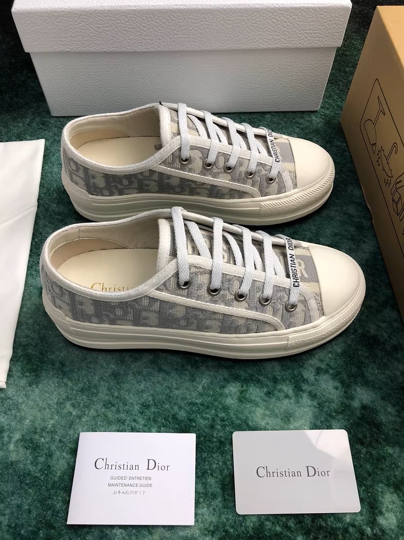 Dior Walk'n'Dior Sneakers
