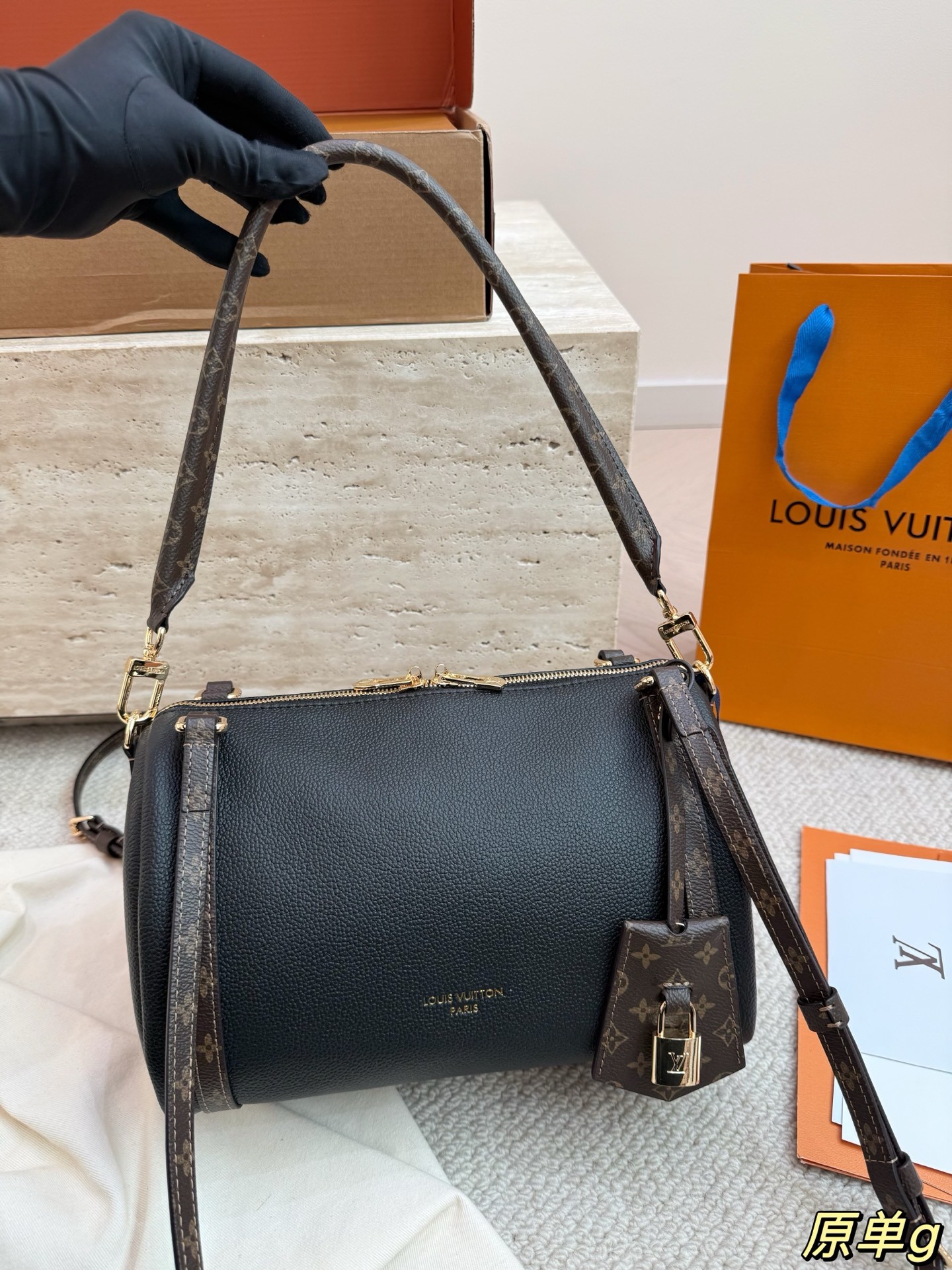 （Louis Vuitton） Express PM