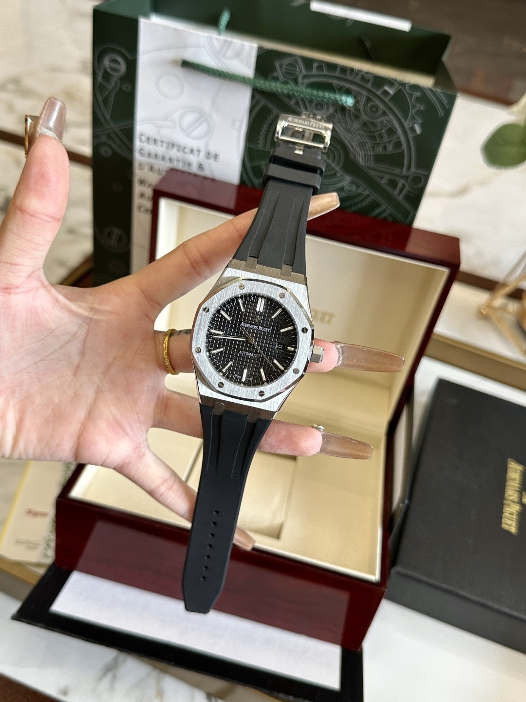 Audemars Piguet Royal Oak series automatic winding wristwatch.