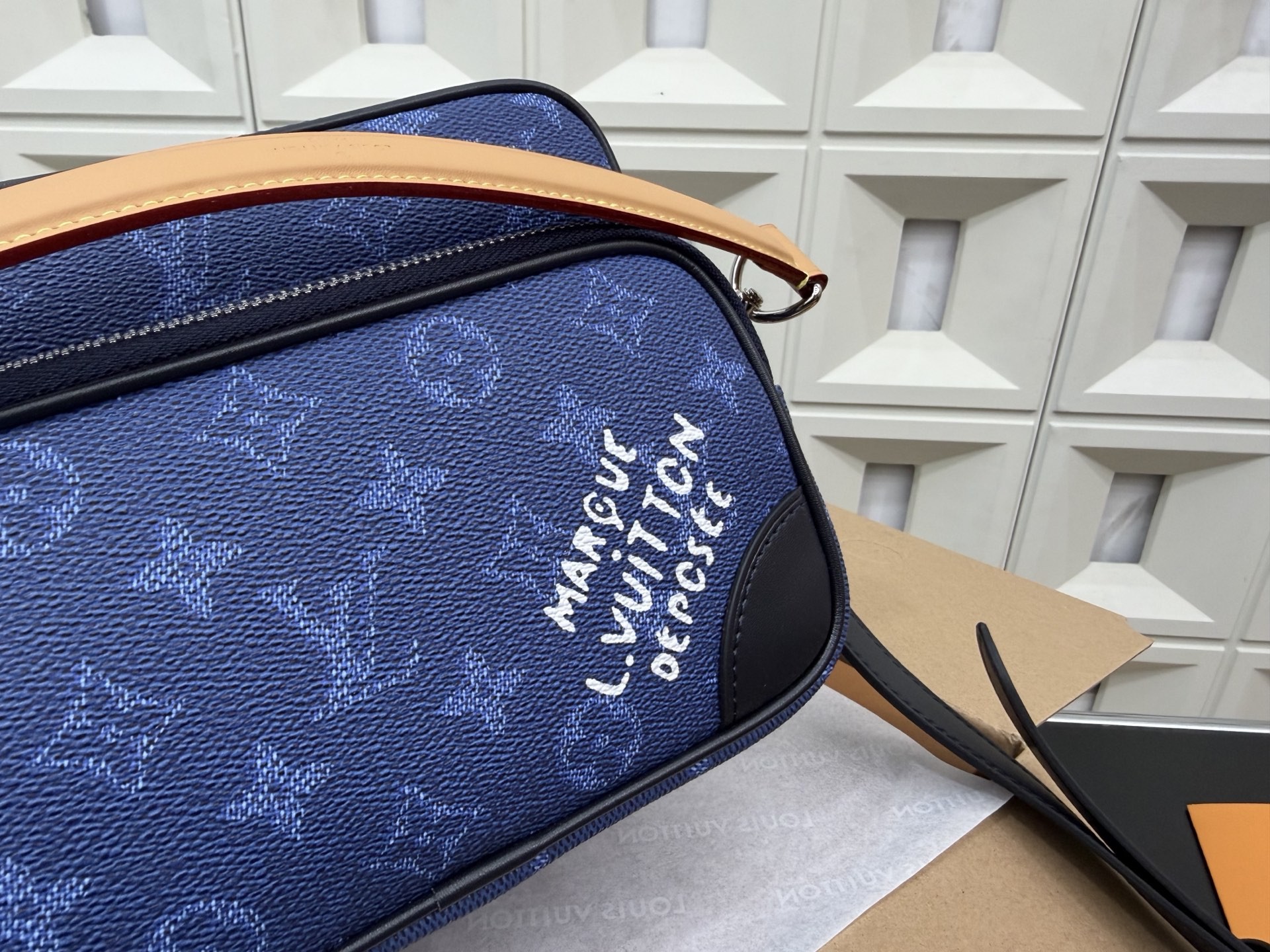 （Louis Vuitton） Nil shoulder bag