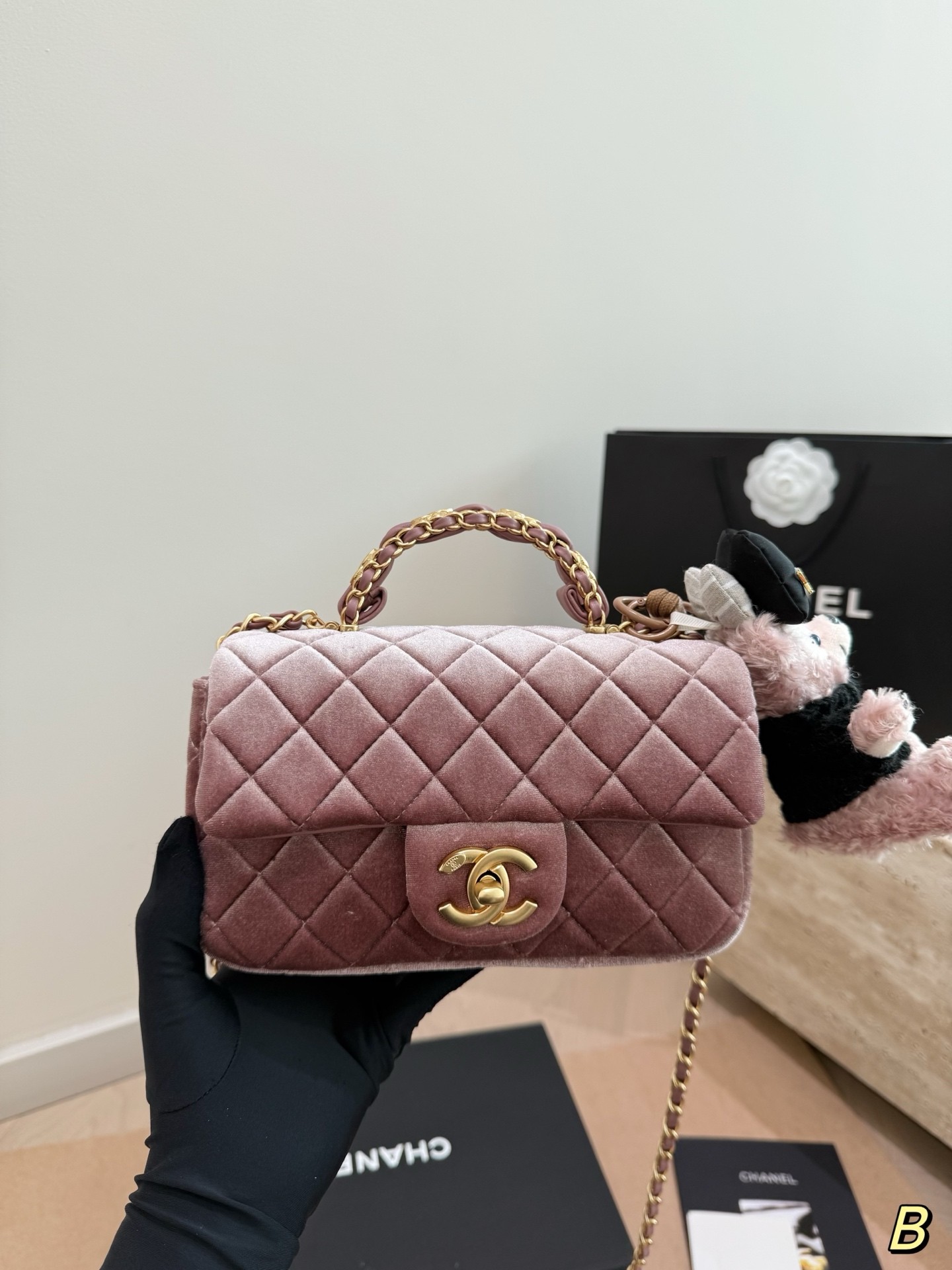 (Chanel) Velvet Mini Clutch Bag
