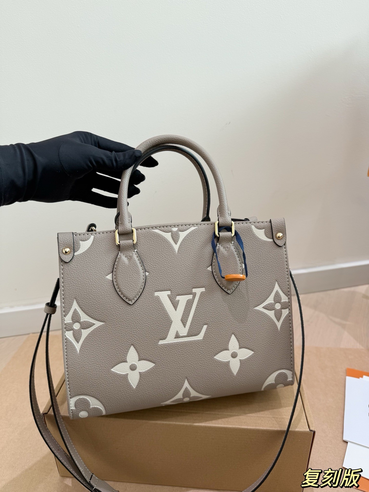 （Louis Vuitton）Onthego PM
