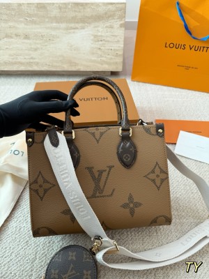 （Louis Vuitton） OnTheGo PM