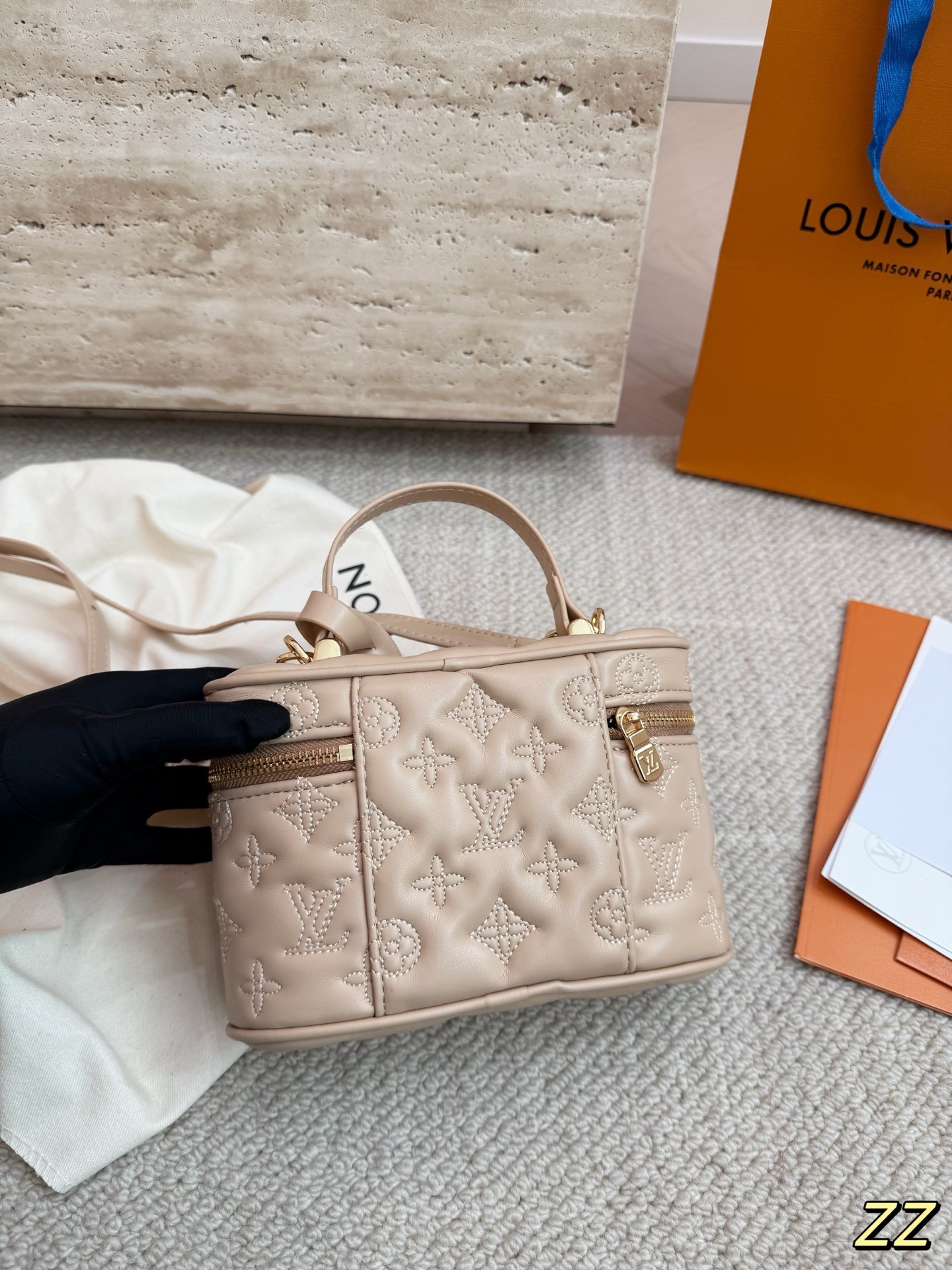 Louis Vuitton） Vanity PM