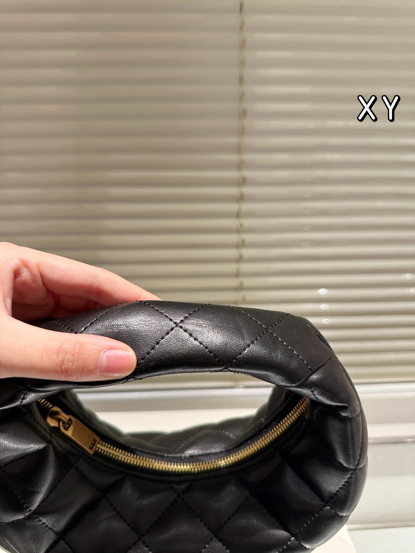 Sac à main Yves Saint Laurent Icarino en cuir nappa matelassé