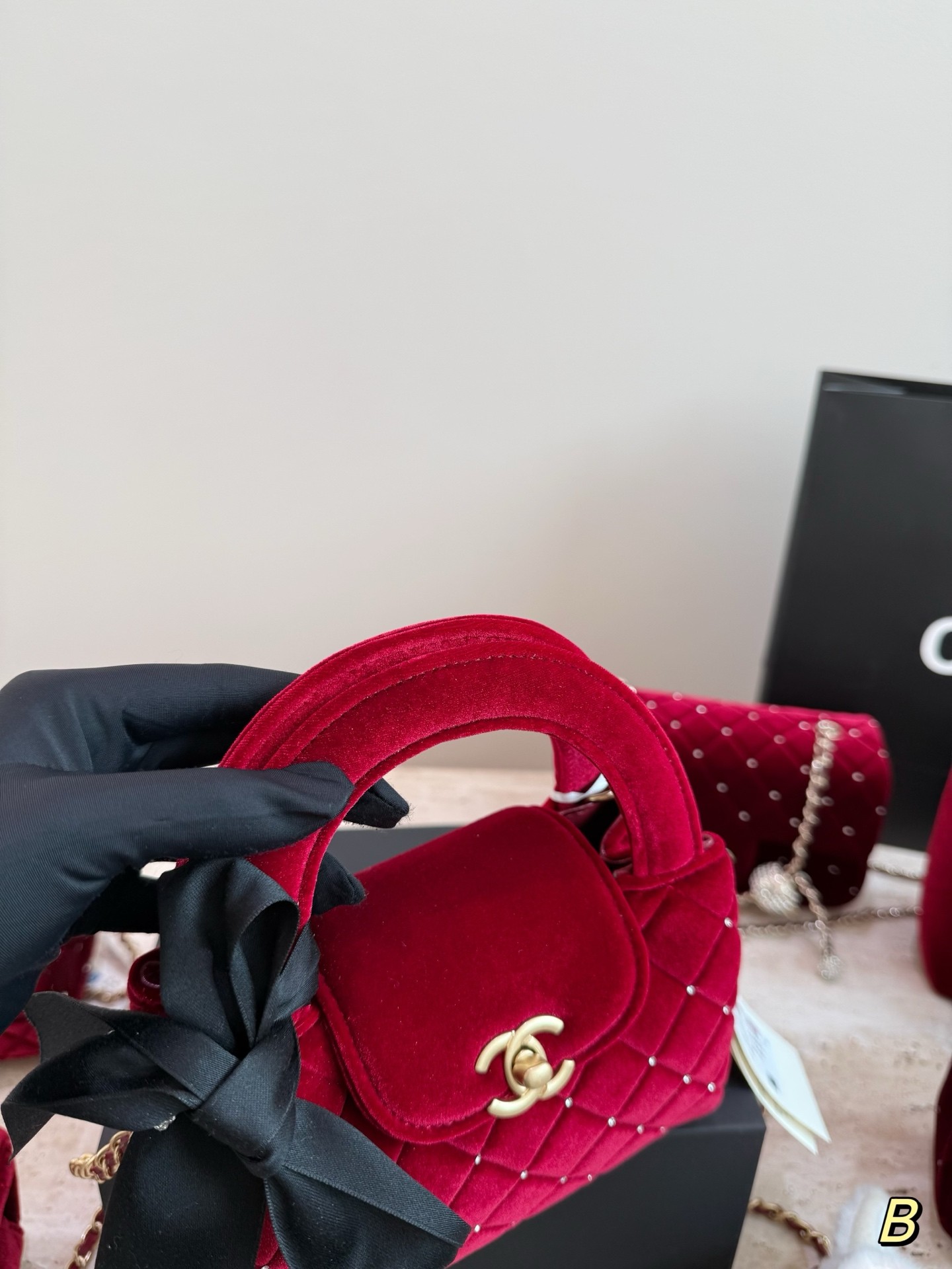 (Chanel) Mini Handbag.