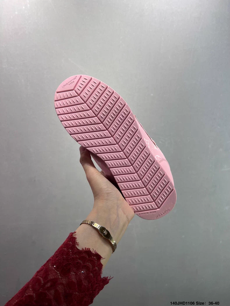 (Louis Vuitton) has launched the LV Buttersoft sneakers.