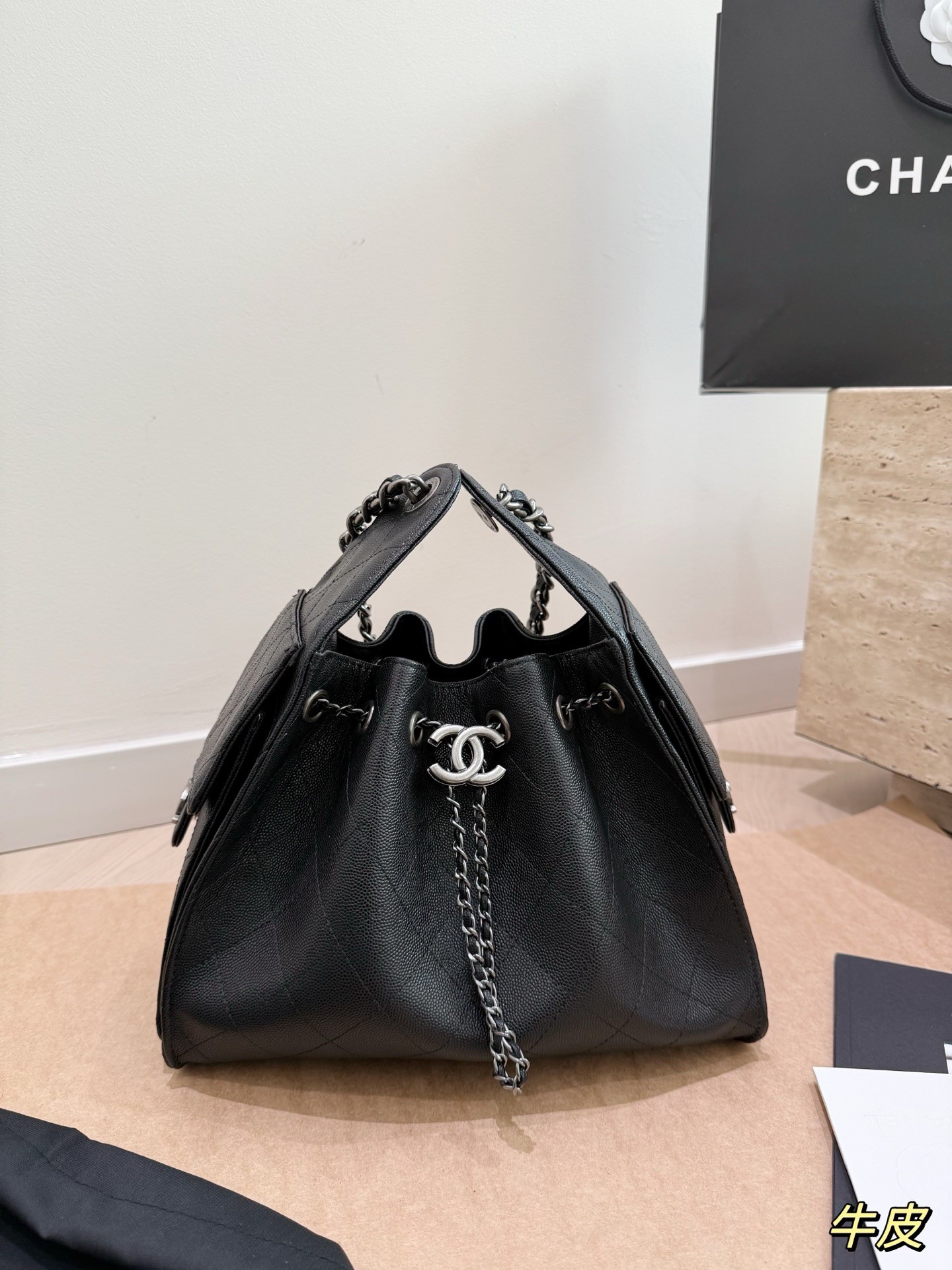 （Chanel）Hobo