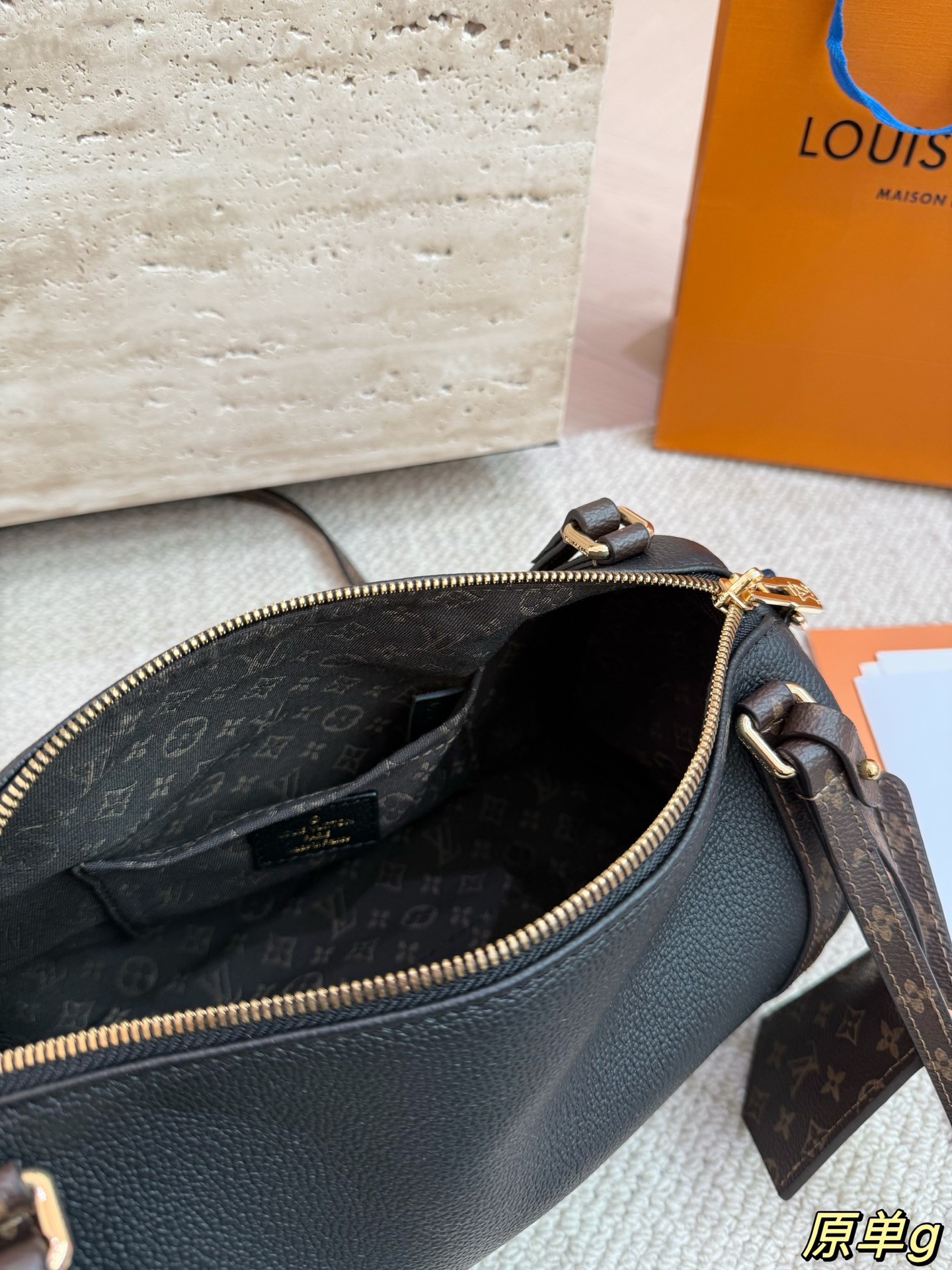 （Louis Vuitton） Express PM