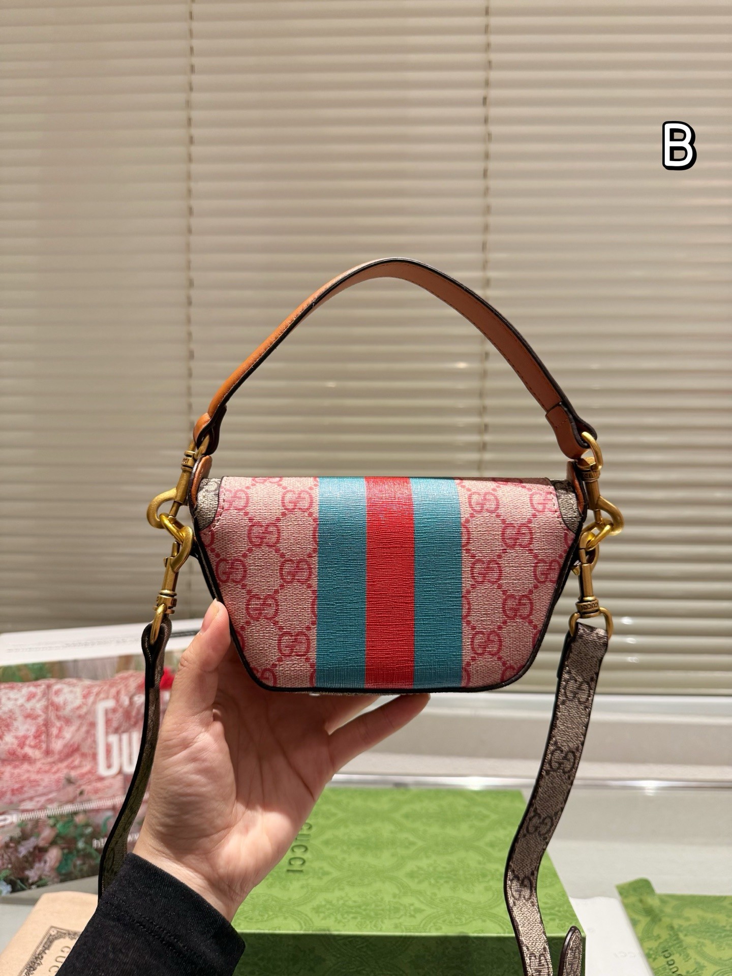 Gucci Ophidia GG Supreme Mini Tote Bag