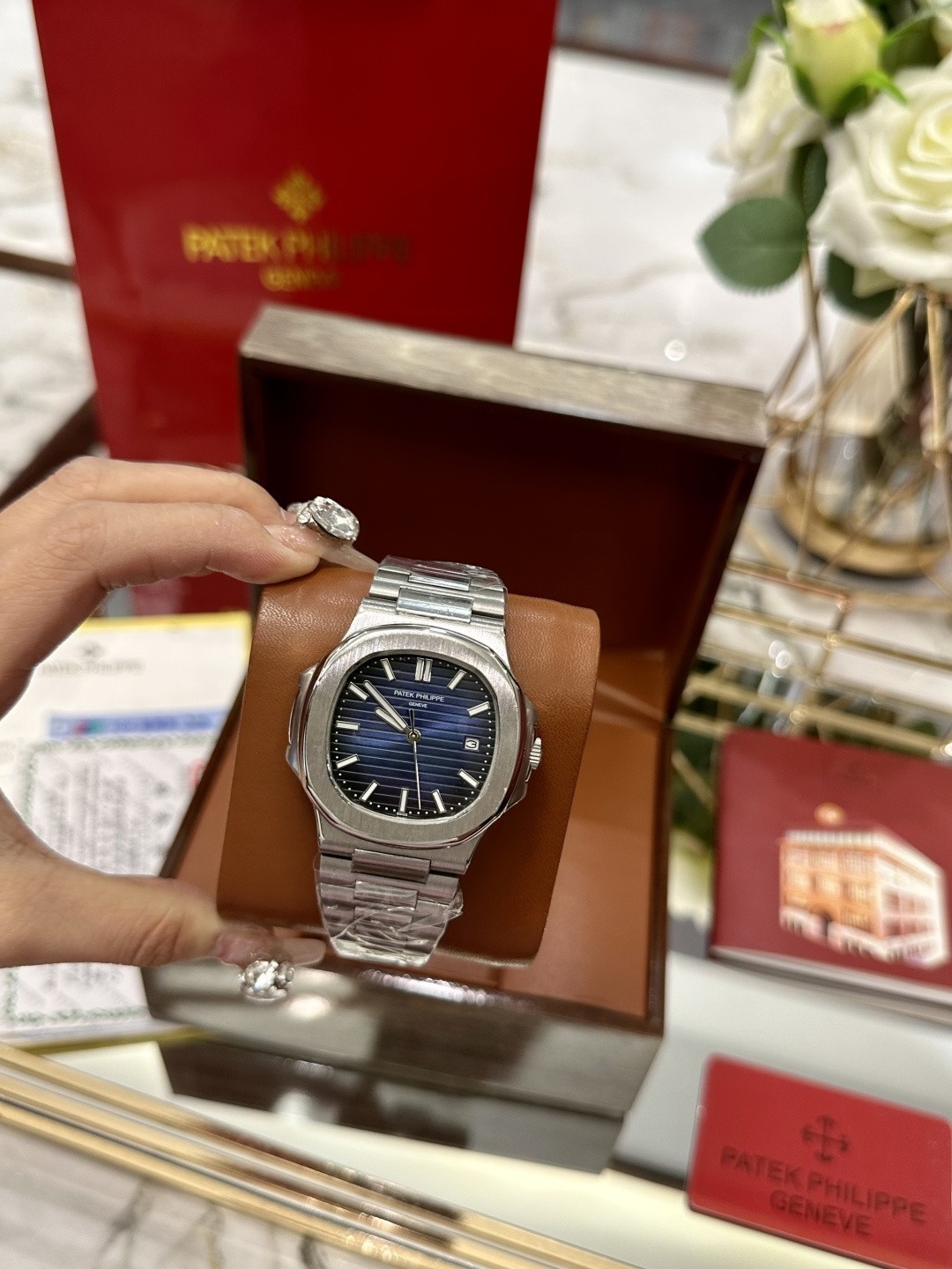 Patek Philippe Nautilus Automatic Mechanical Watch