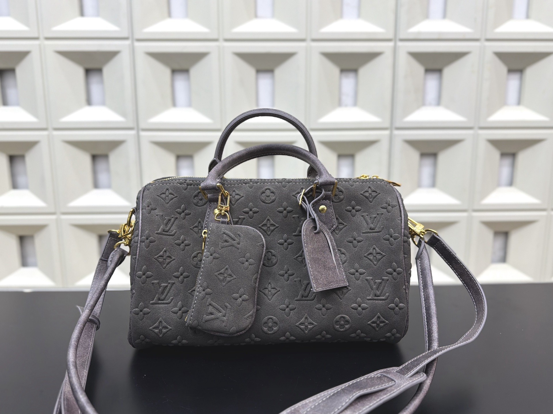 (Louis Vuitton) Speedy P9 Bandoulière 40 Handbag