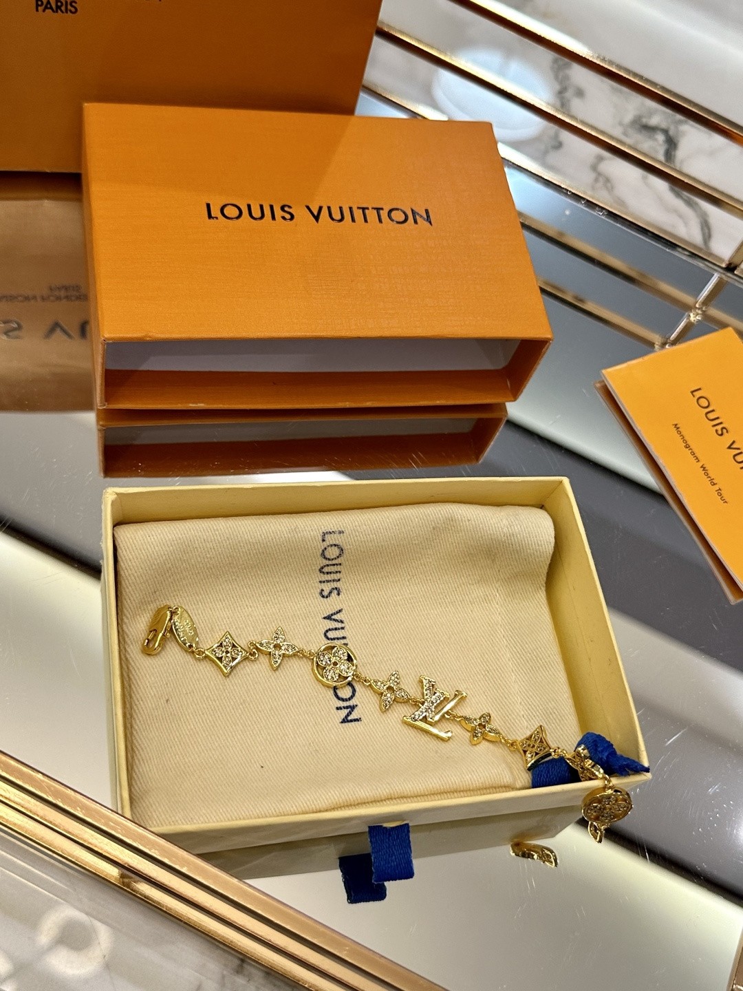 (Louis Vuitton) Bracelet à motif Monogram