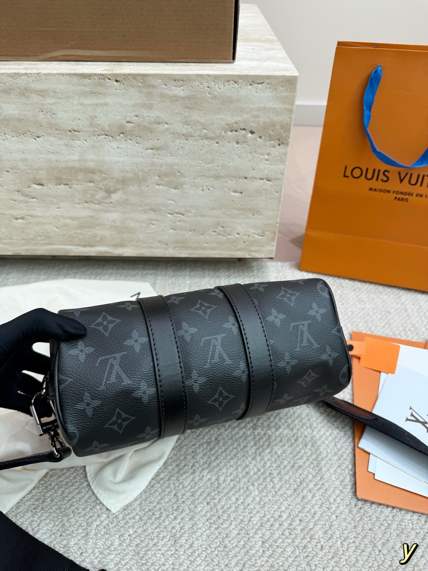 （Louis Vuitton）Keepall Bandoulière 25