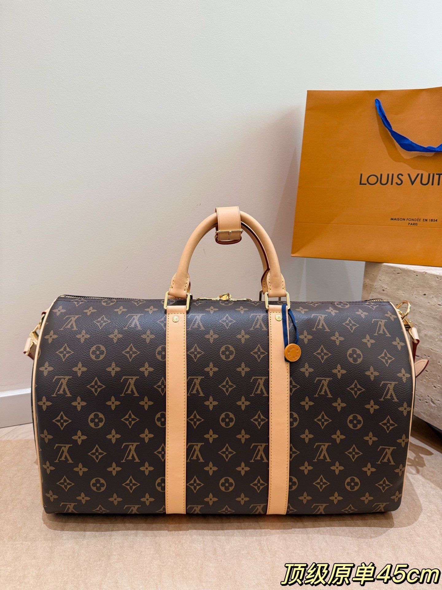 Louis Vuitton Keepall Bandoulière Travel Bag