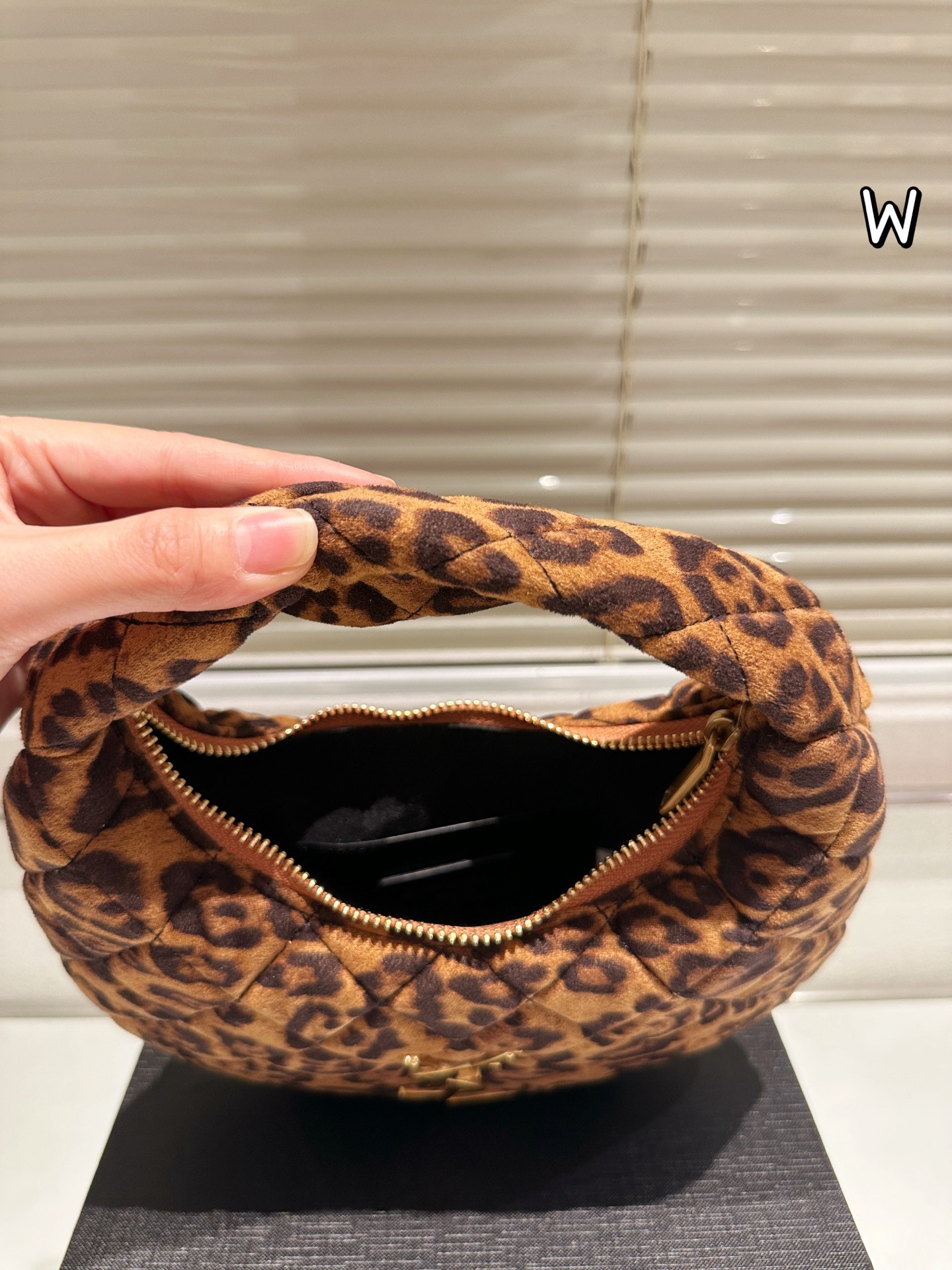 Mini sac à main matelassé en daim Icarino Yves Saint Laurent