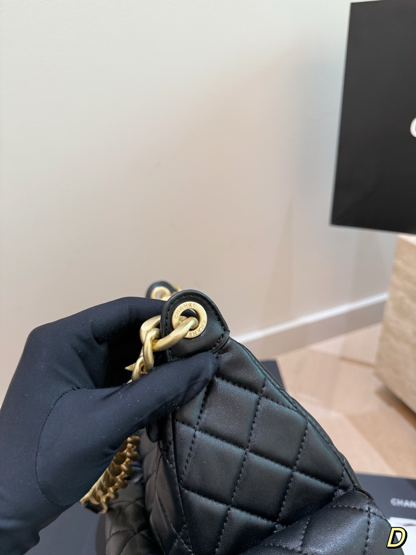 (Chanel) 25C Hobo Hippie Bag.