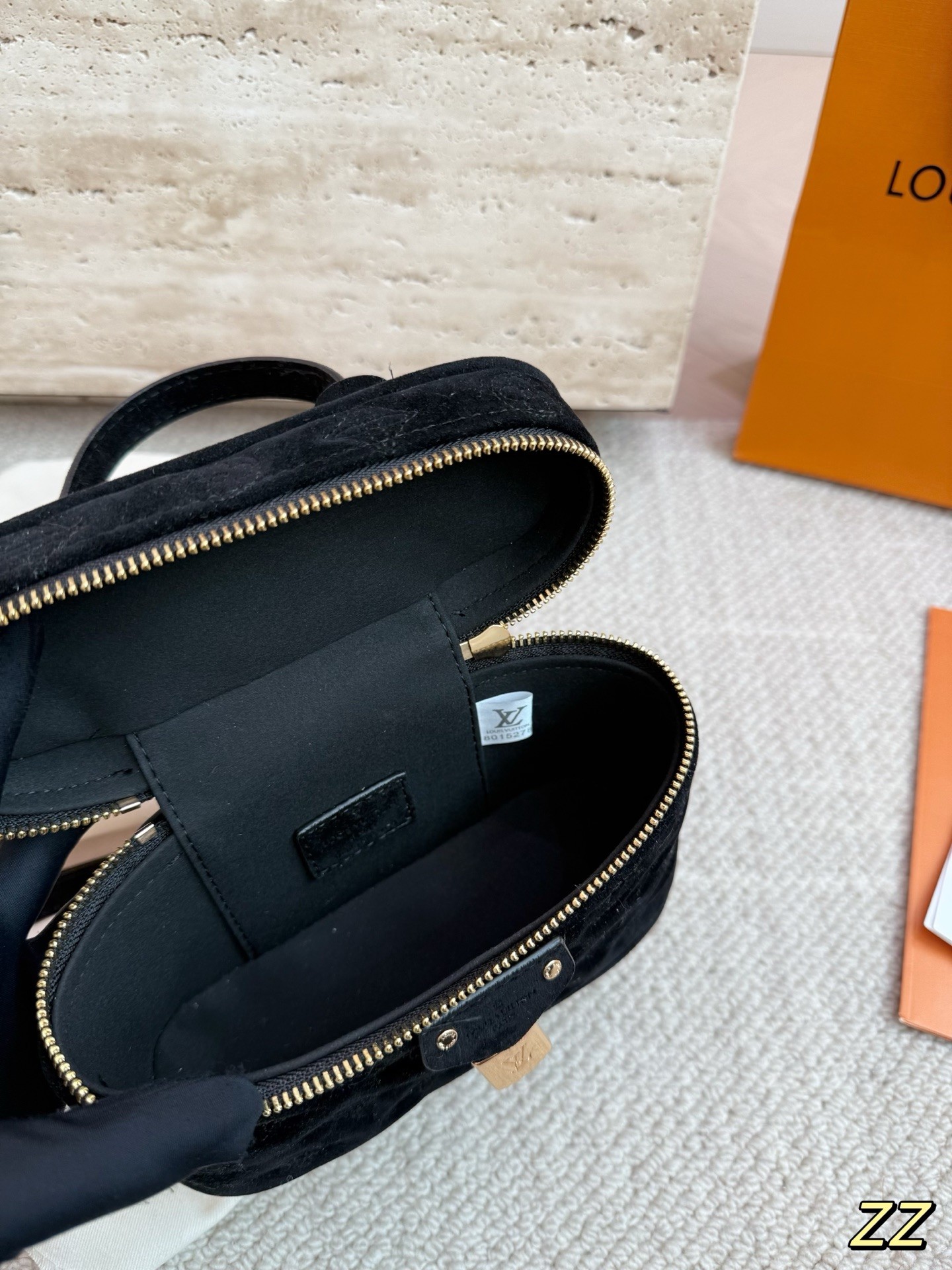 Louis Vuitton   Vanity PM