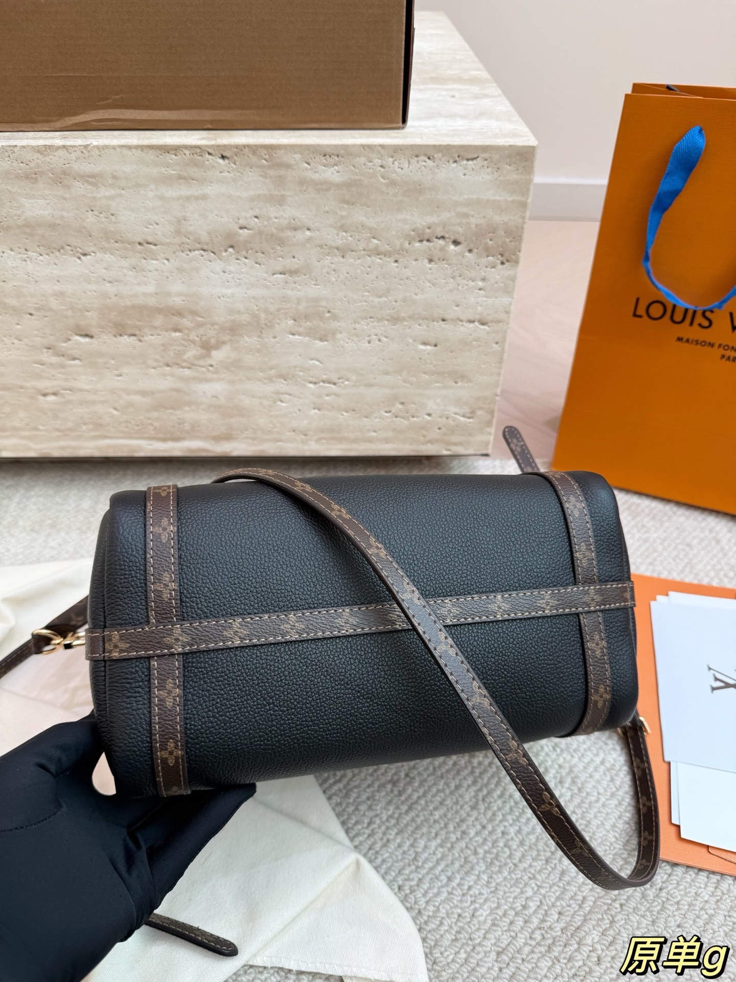 （Louis Vuitton） Express PM