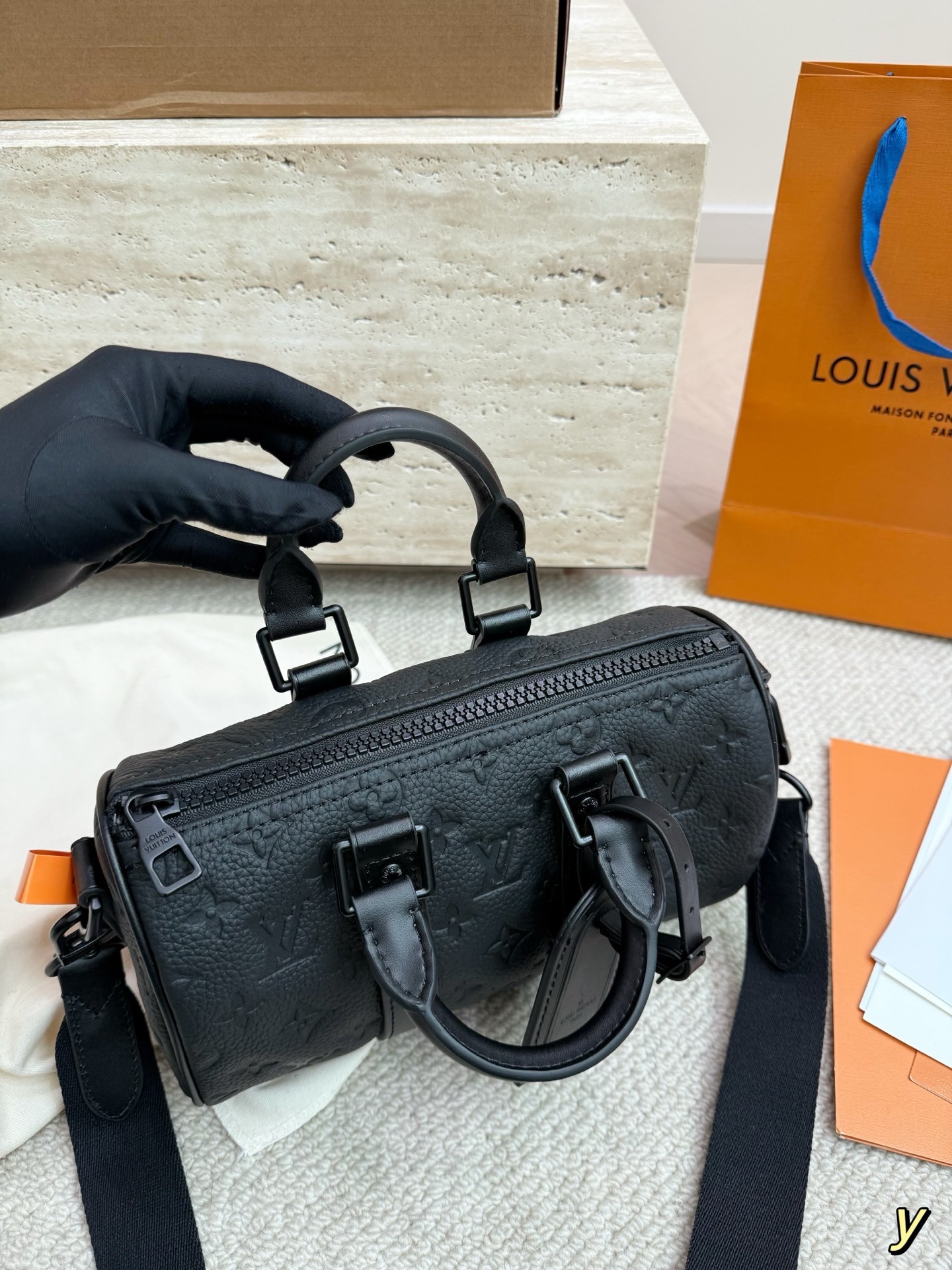 （Louis Vuitton）Keepall Bandoulière 25