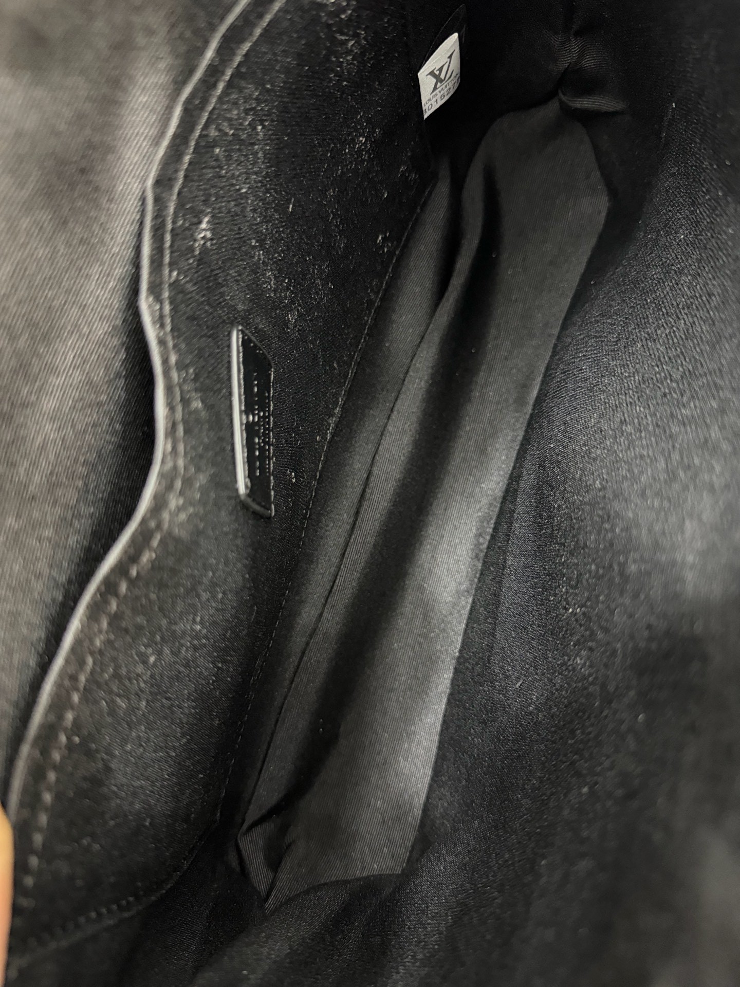 （Louis Vuitton）Pochette Voyage