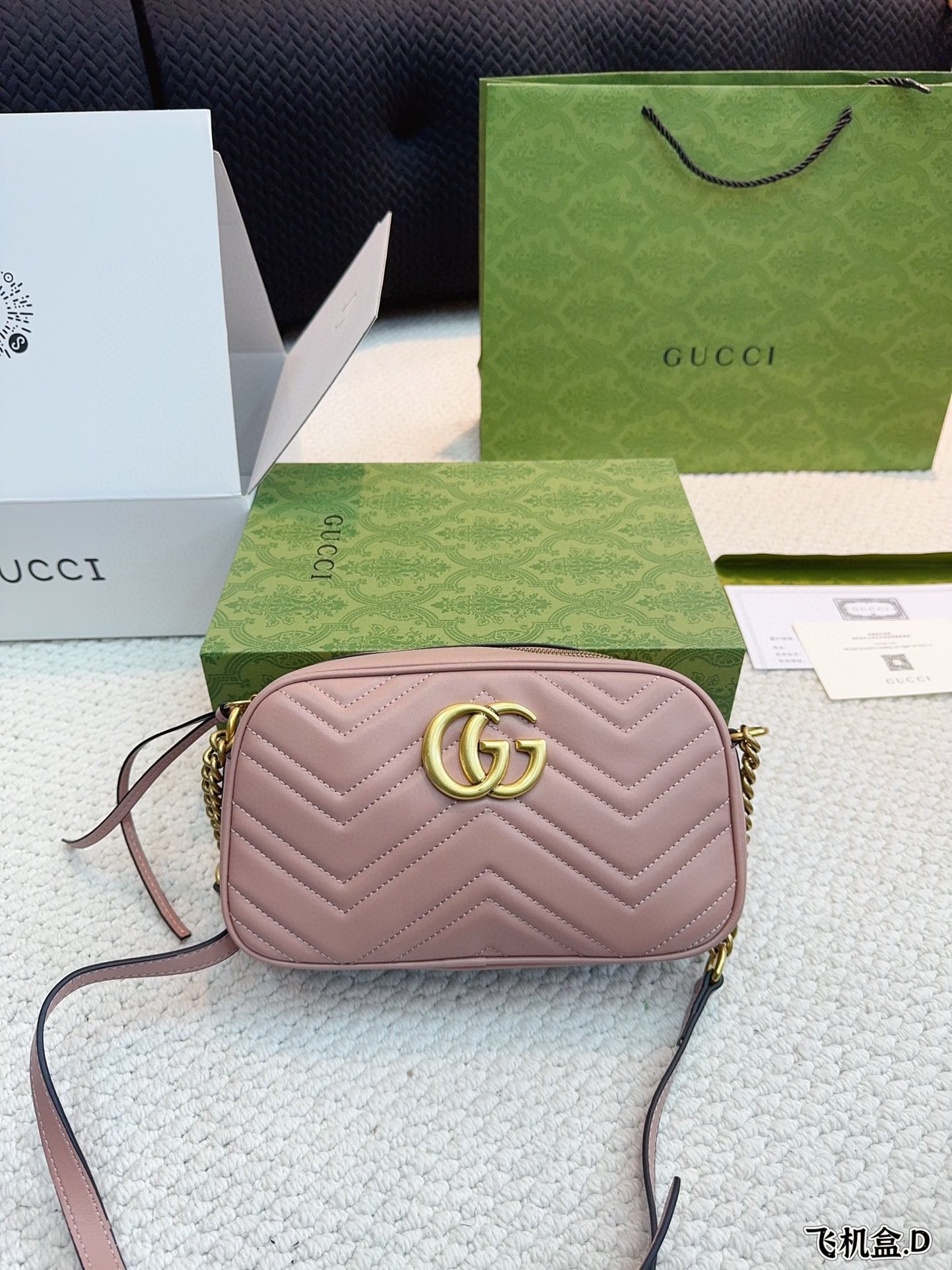 (Gucci) GG Marmont Small Camera Bag