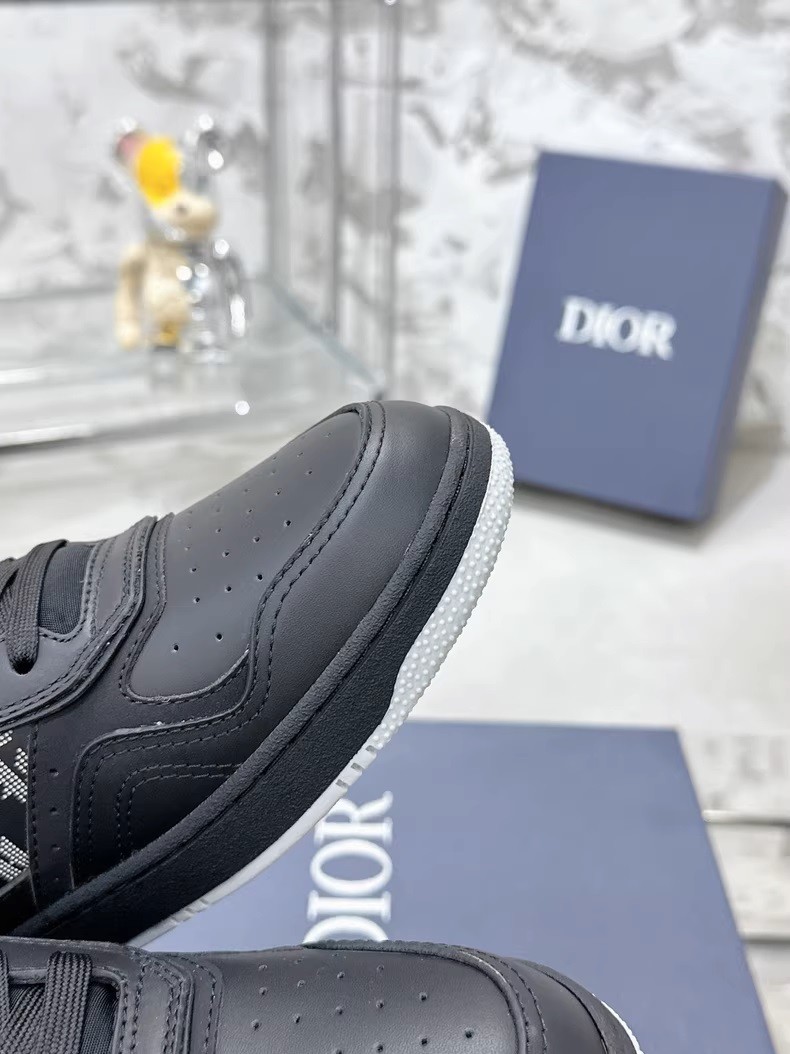 Dior B27 Low-Top Sneakers