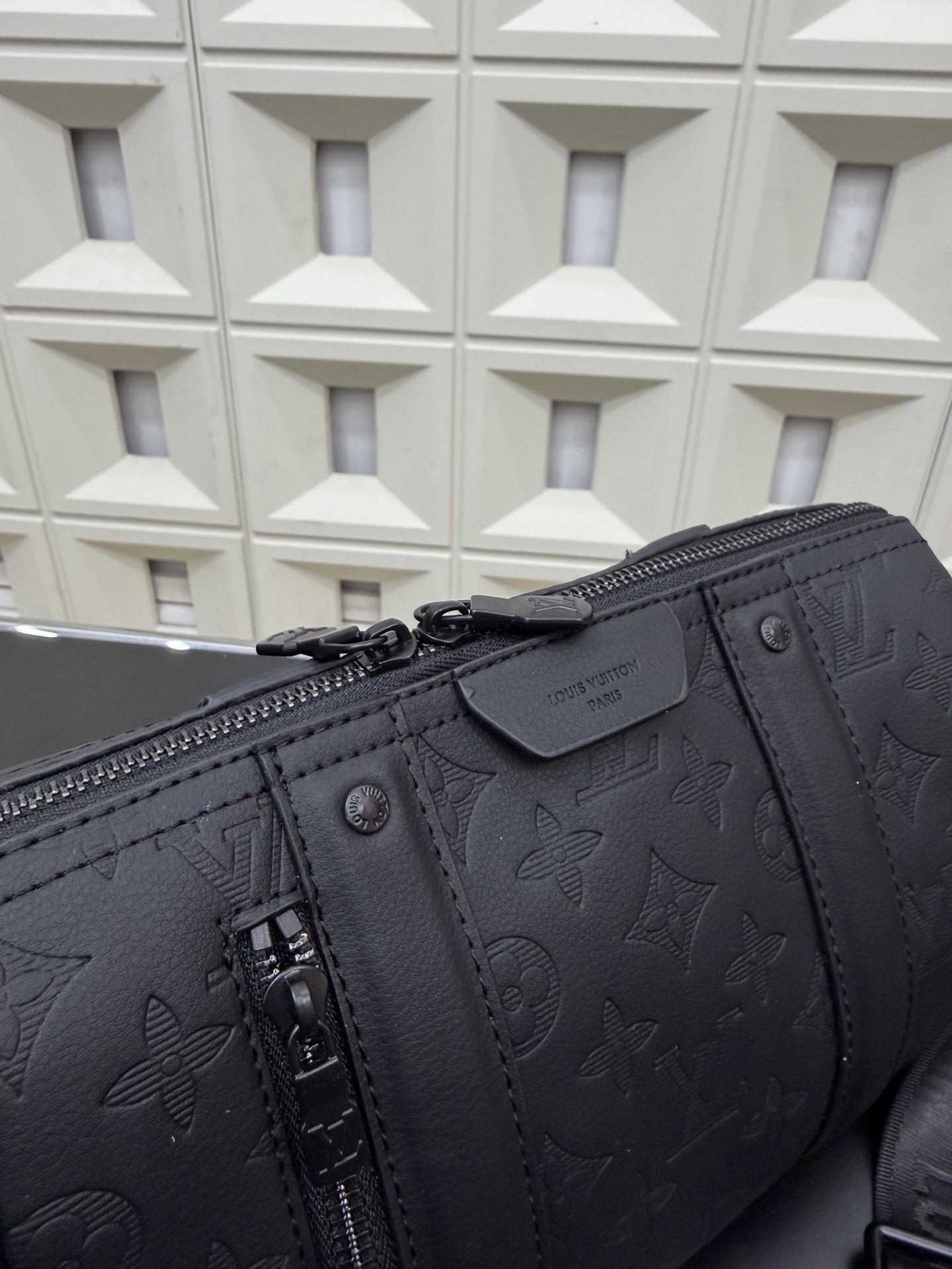 (Louis Vuitton)  City Keepall