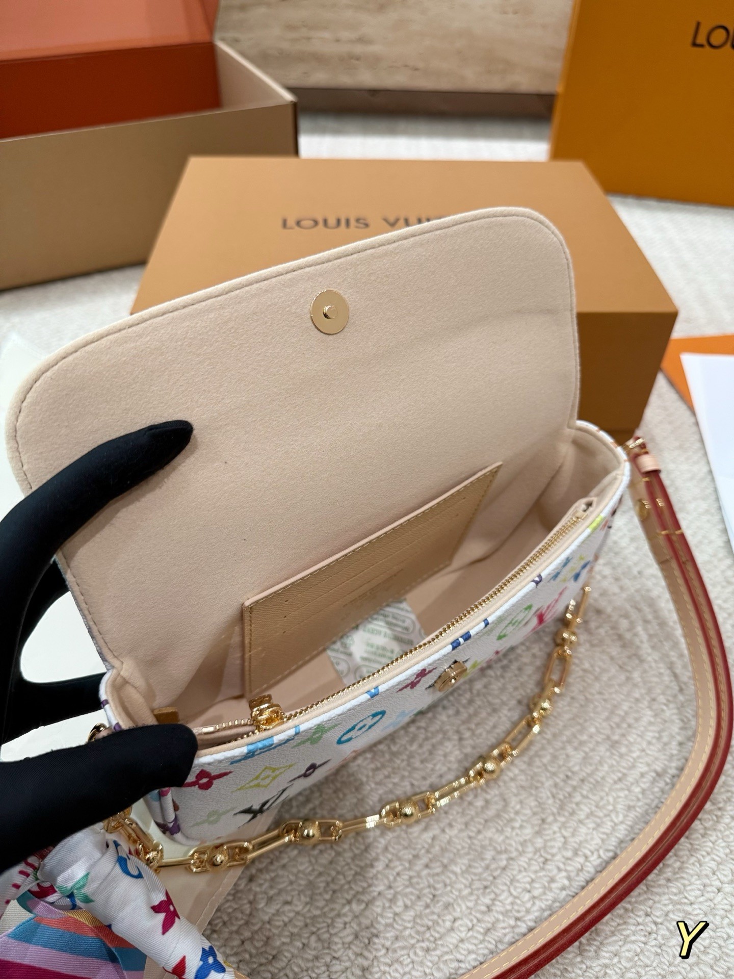 （Louis Vuitton）LV x TM Wallet On Chain Ivy