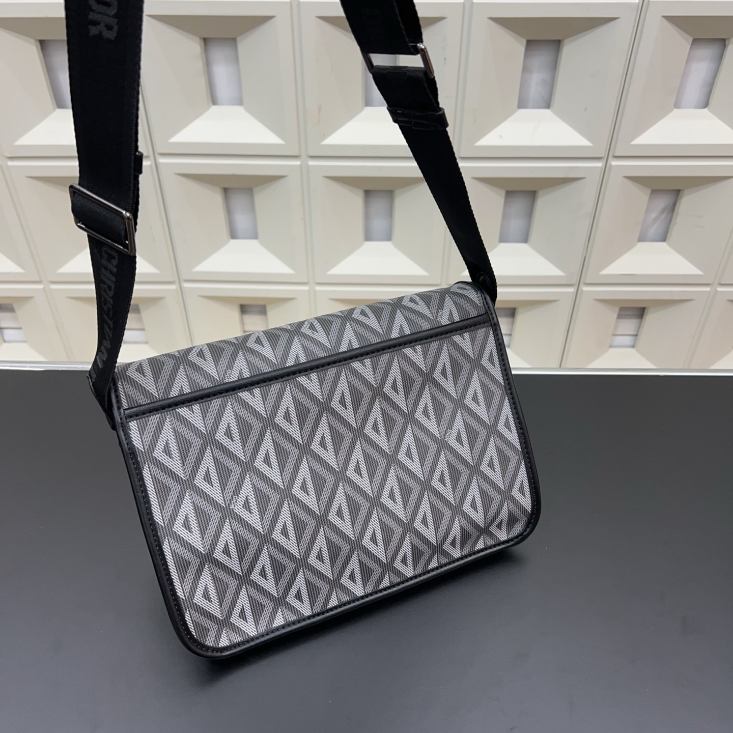 Sac messager à rabat pour homme Dior
