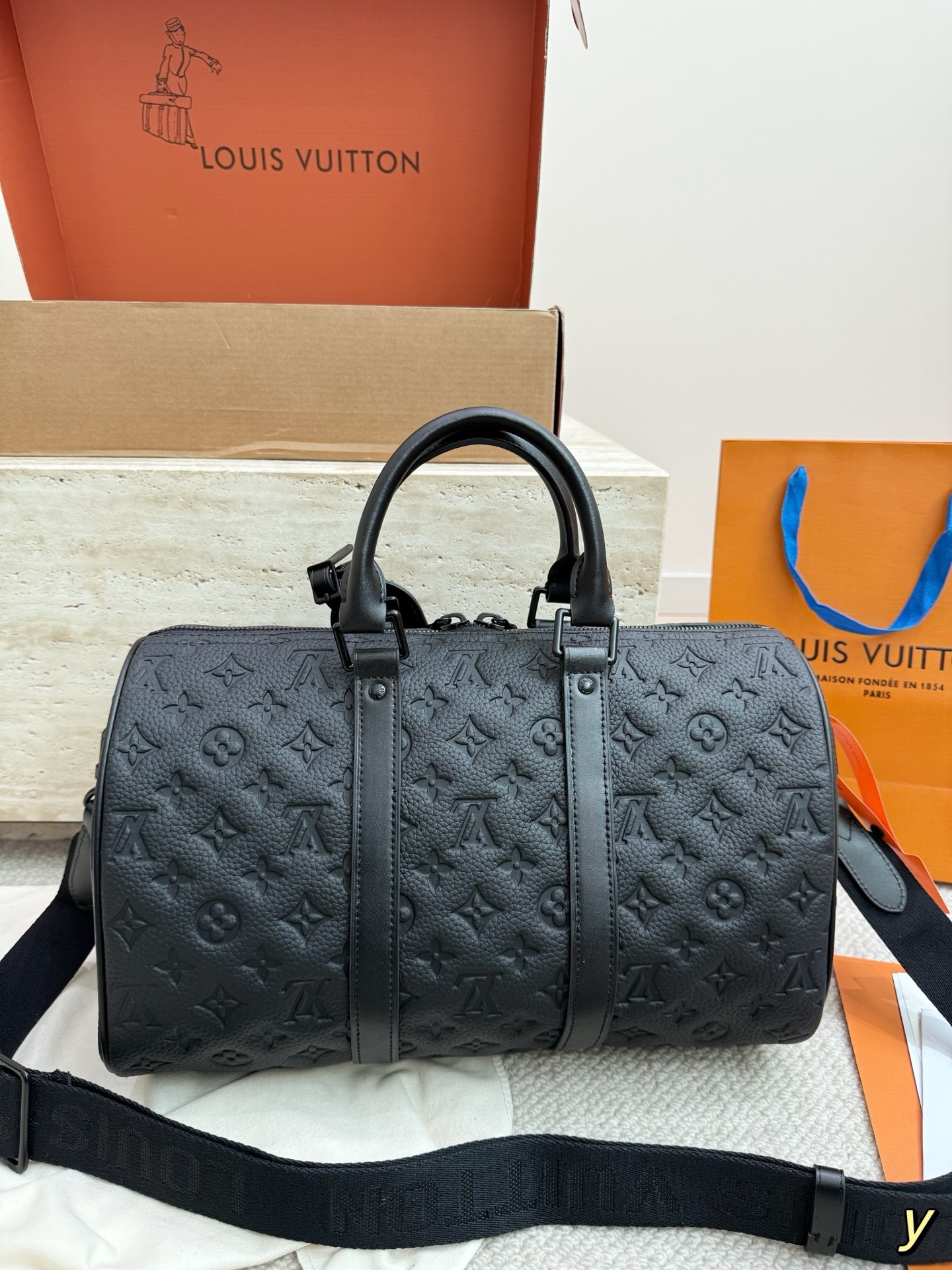 （Louis Vuitton）Keepall Bandoulière 35
