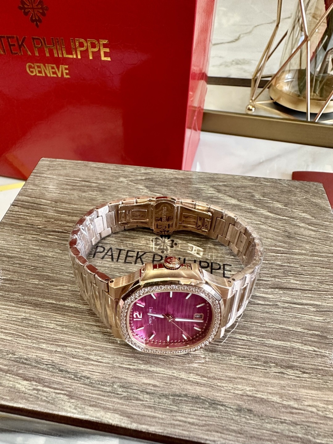 Patek Philippe Nautilus Ladies' Quartz Watch