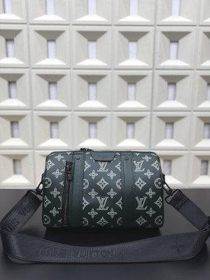 （Louis Vuitton） City Keepall