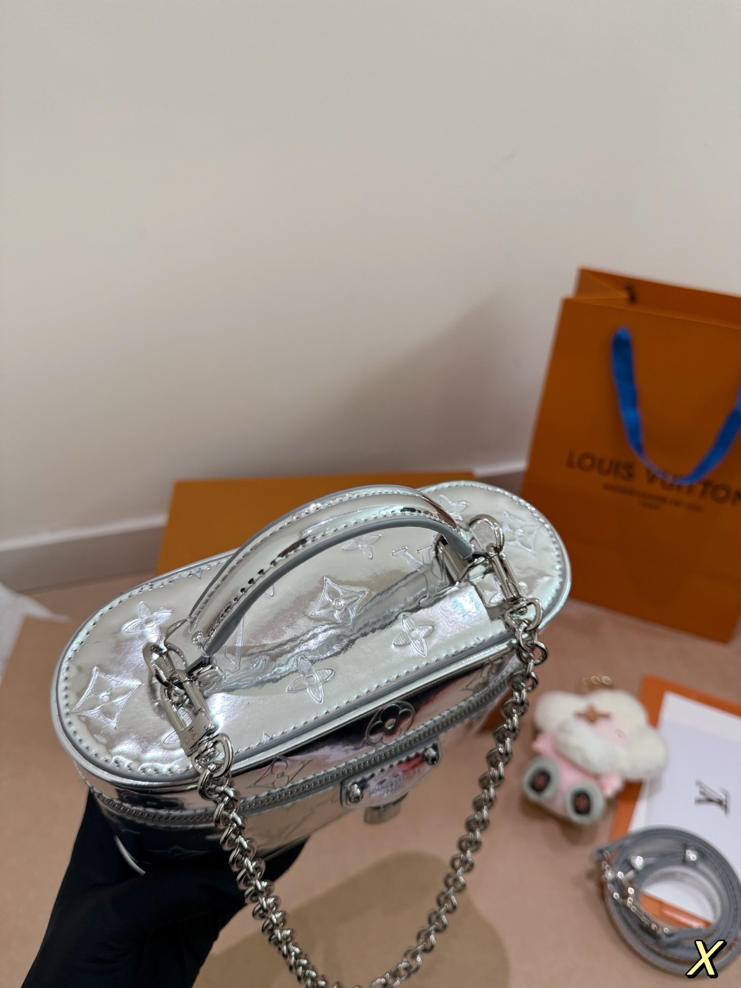 （Louis Vuitton）Vanity Chain Pouch