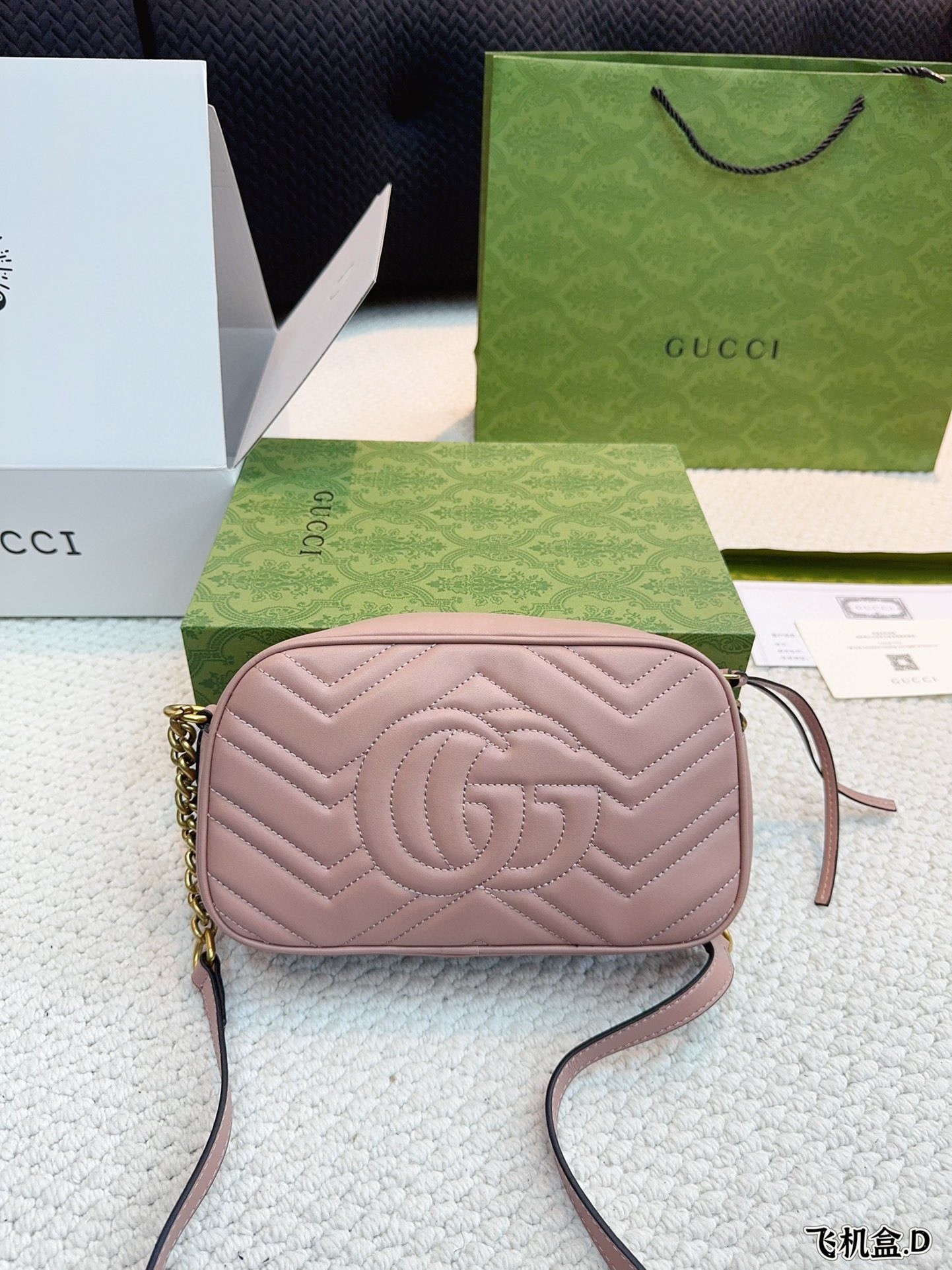 (Gucci) GG Marmont Small Camera Bag