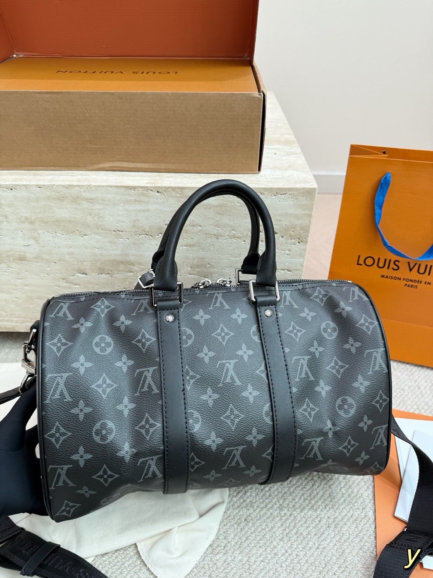 （Louis Vuitton） Keepall Bandoulière 35 Monogram Eclipse