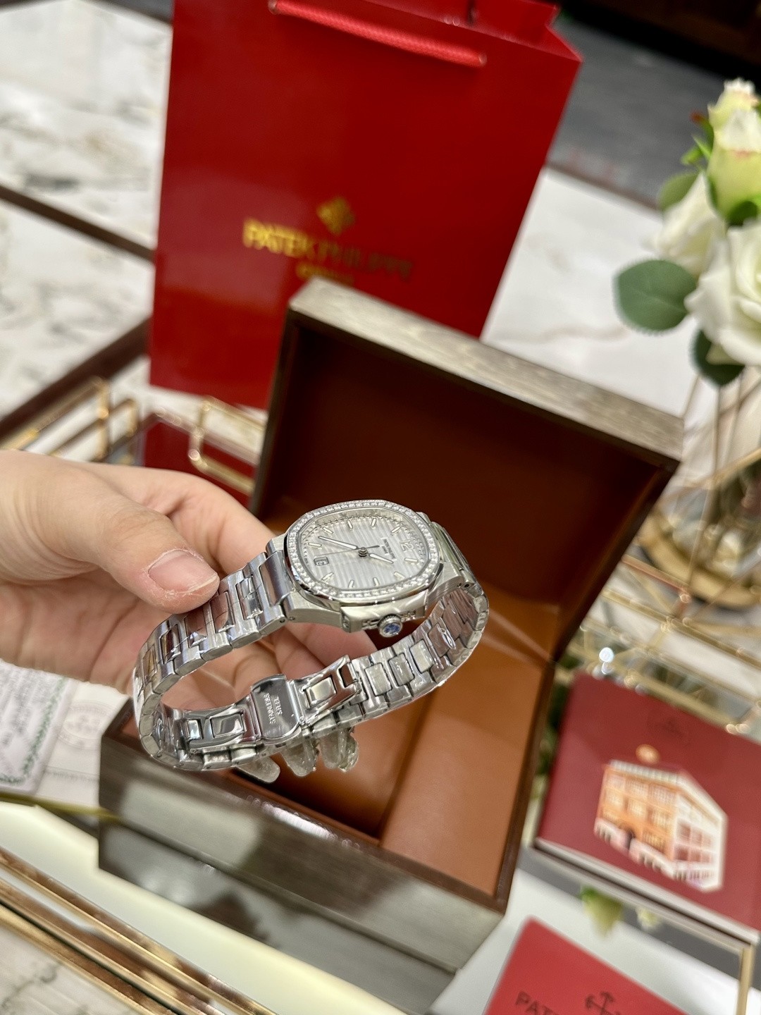 Patek Philippe Nautilus Ladies Automatic Watch