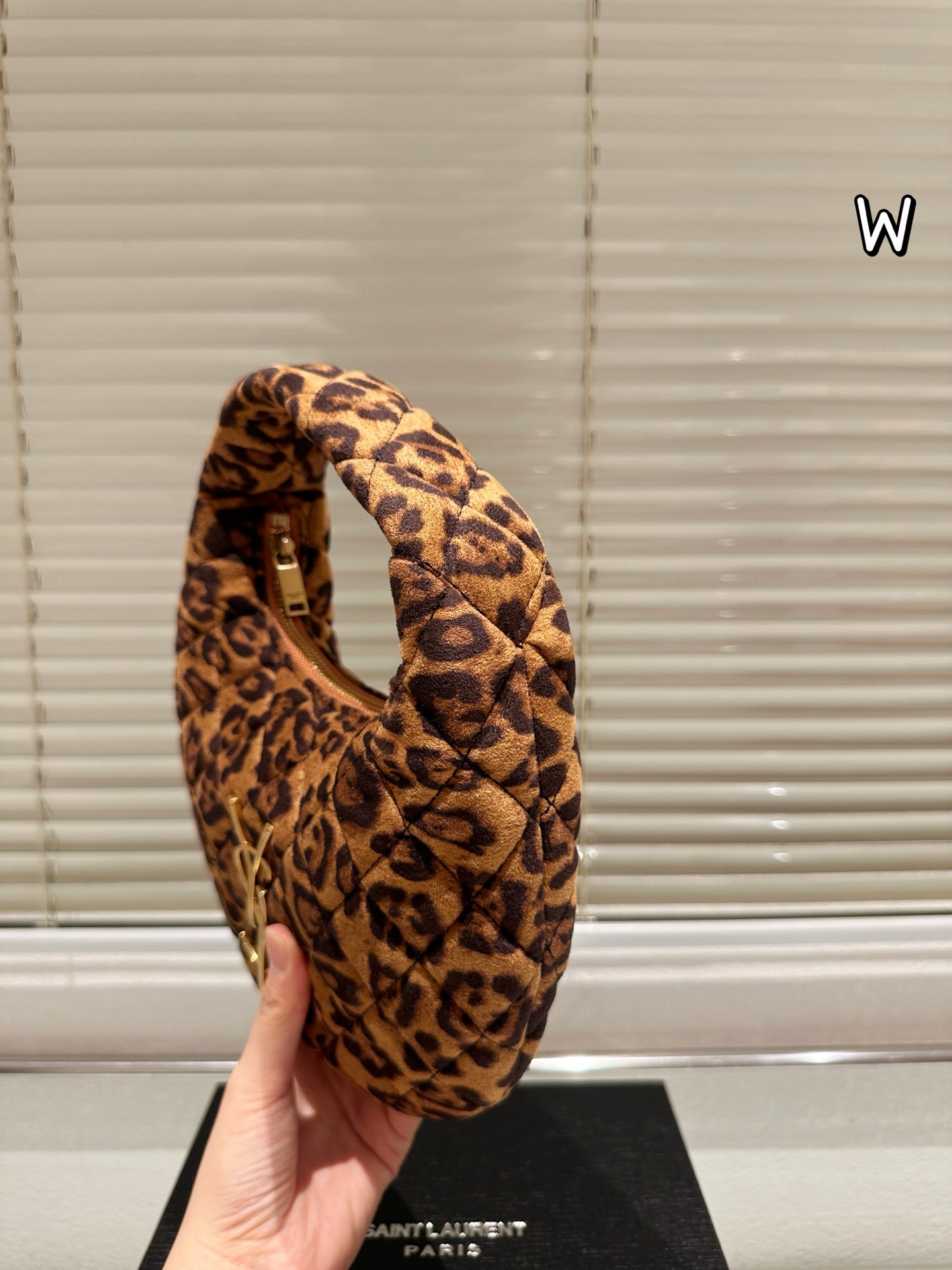 Mini sac à main matelassé en daim Icarino Yves Saint Laurent