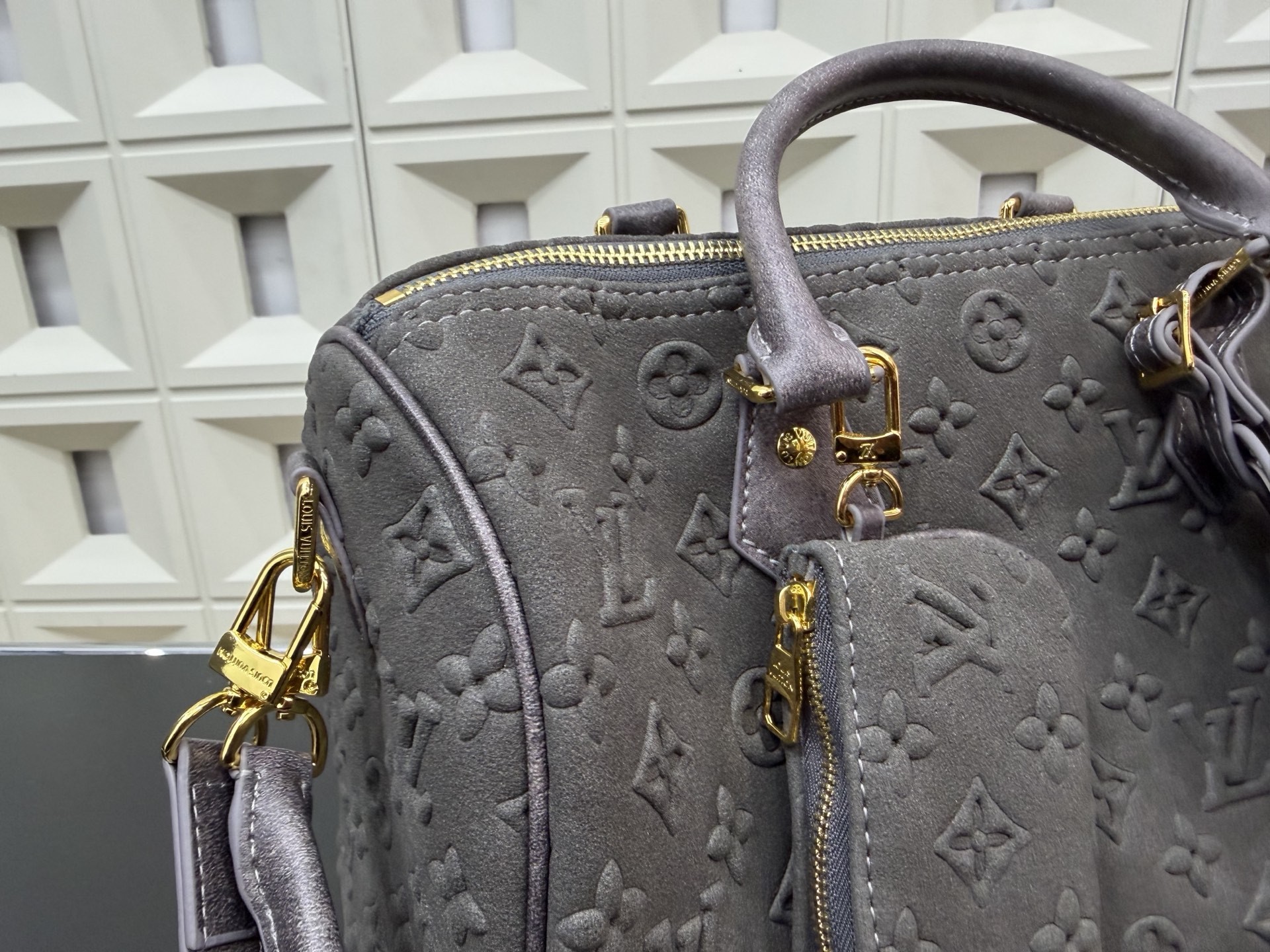 (Louis Vuitton) Speedy P9 Bandoulière 40 Handbag