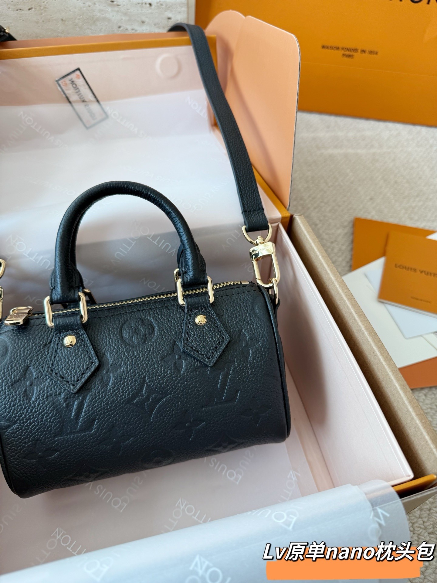 (Louis Vuitton)  Nano Speedy