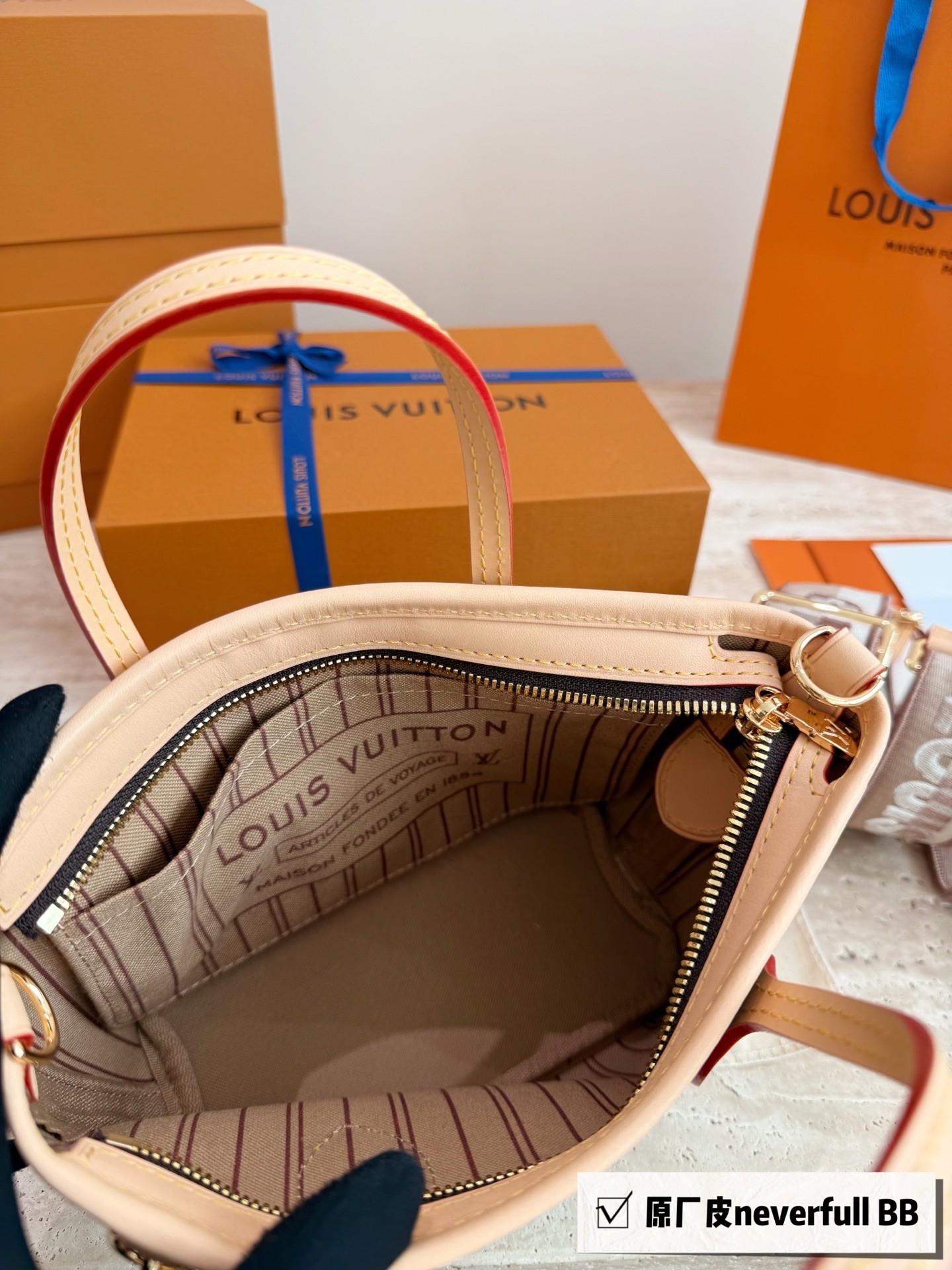 （Louis Vuitton） Neverfull BB