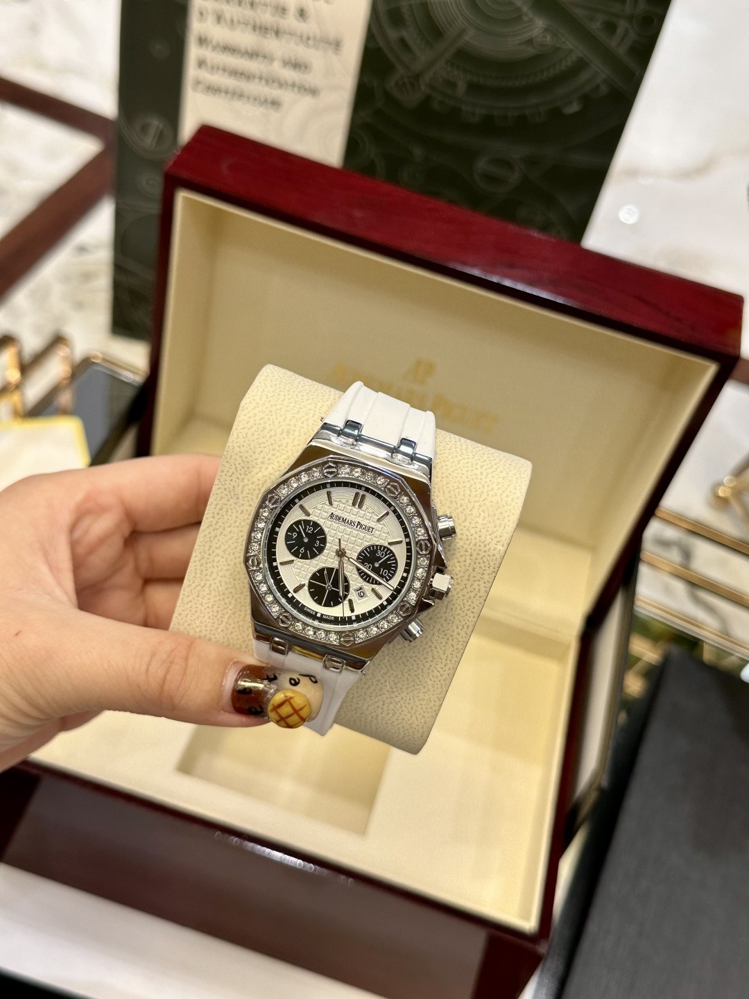 Audemars Piguet Royal Oak Offshore Ladies Automatic Chronograph.