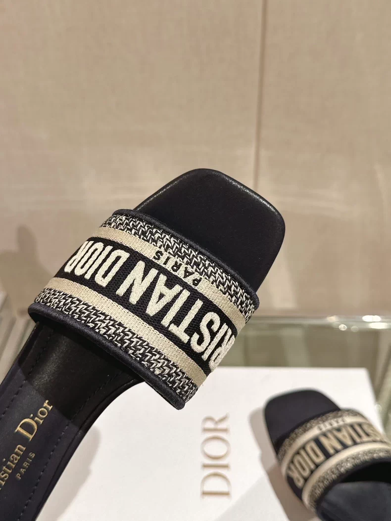 Dior's Dway mules/slip-ons.