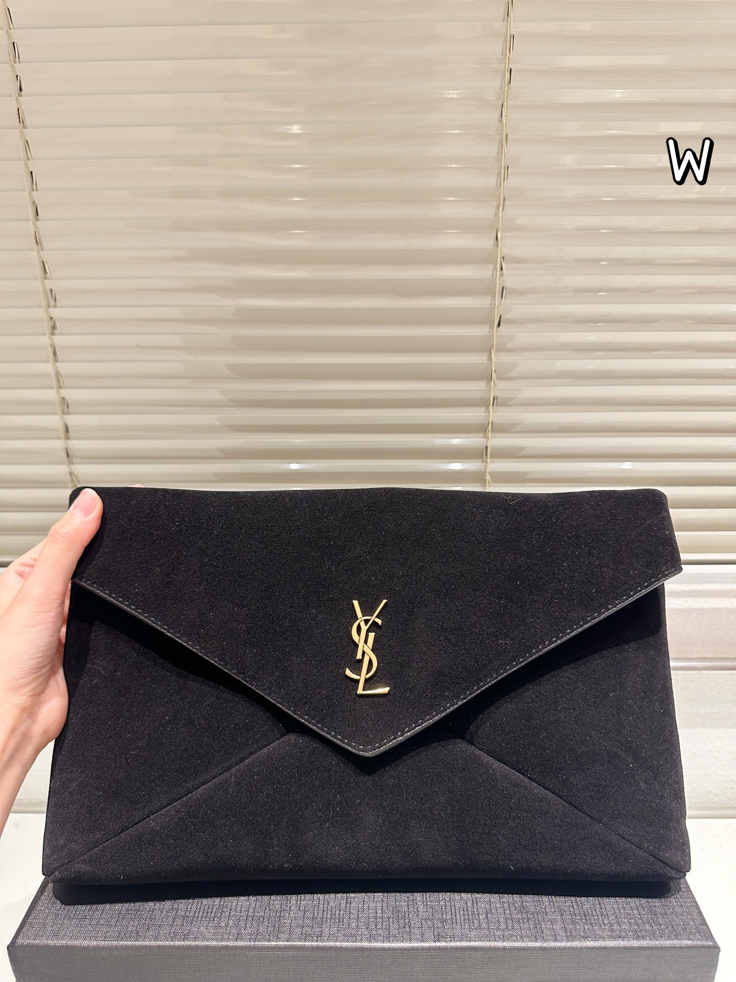 Sac à main en daim à chaîne (Saint Laurent)