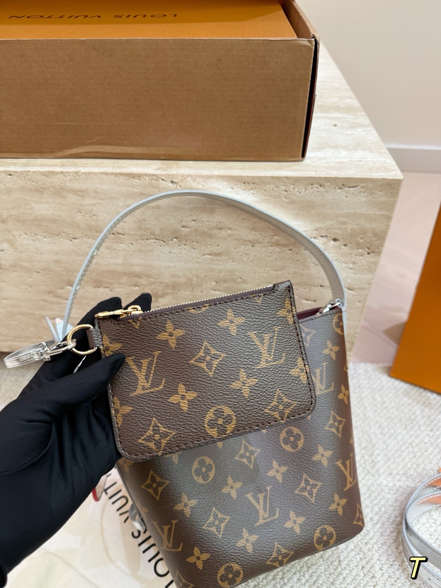 Louis Vuitton  All In BB