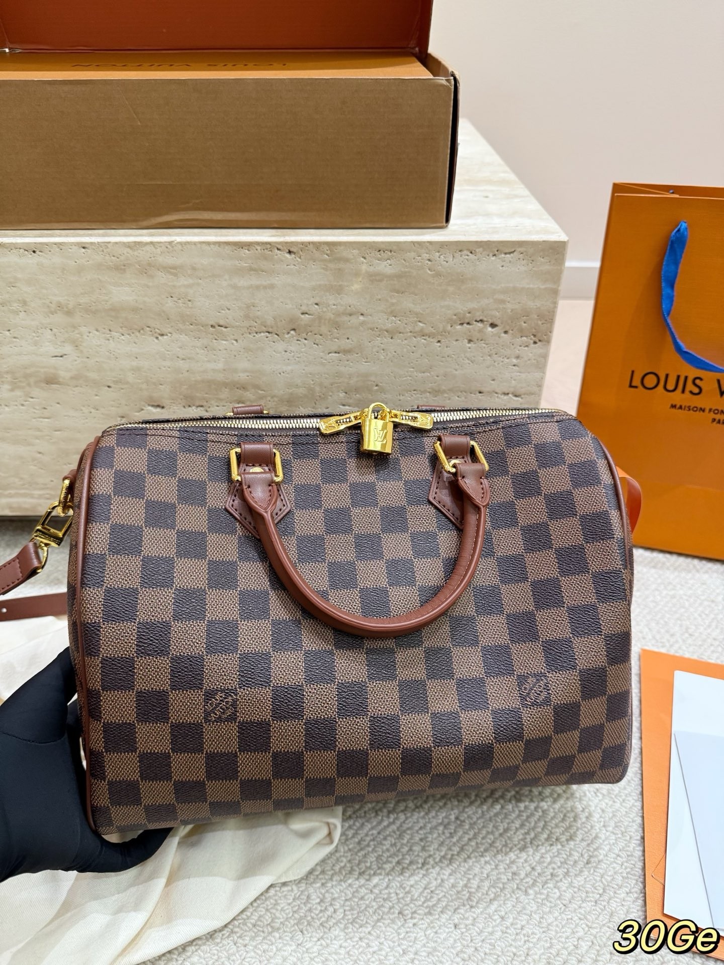 （Louis Vuitton） Speedy Bandoulière 25